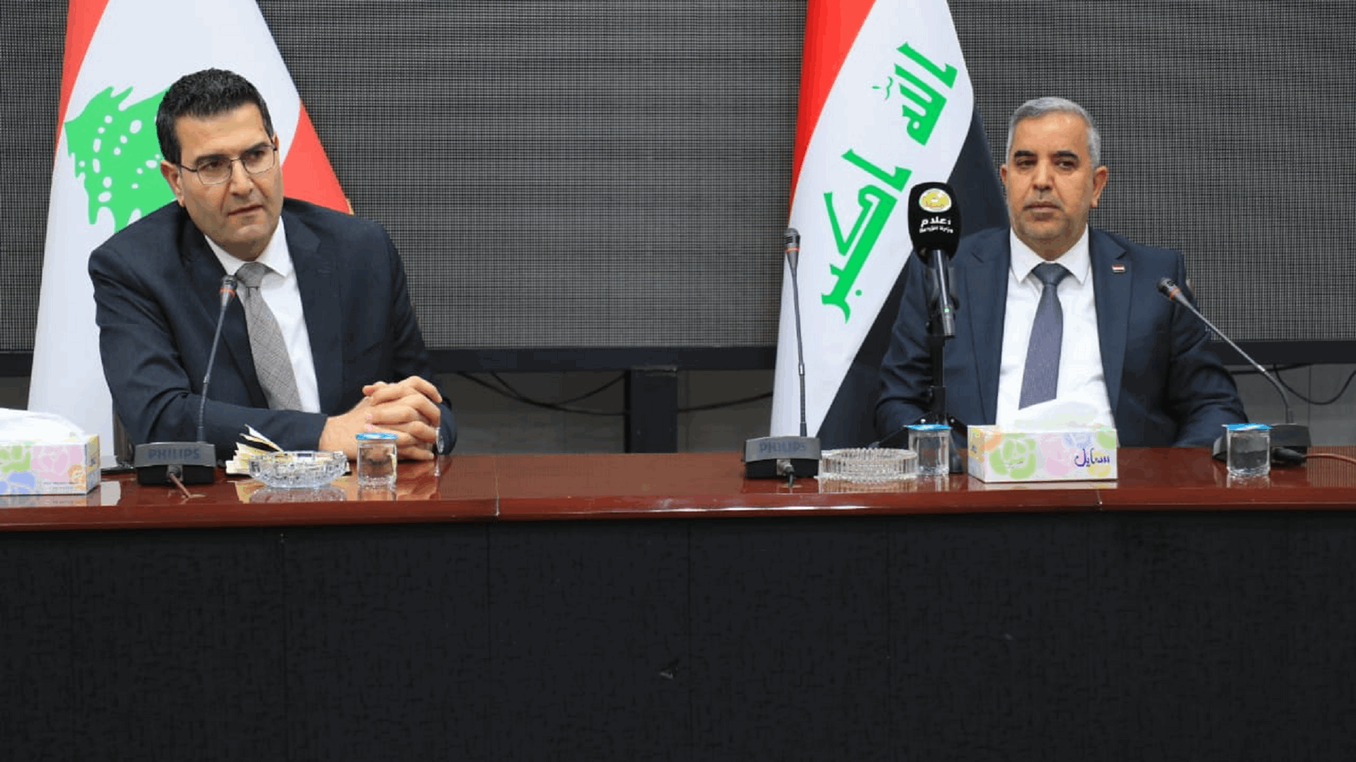 وزير الزراعة عقد اجتماعا موسعا مع نظيره العراقي