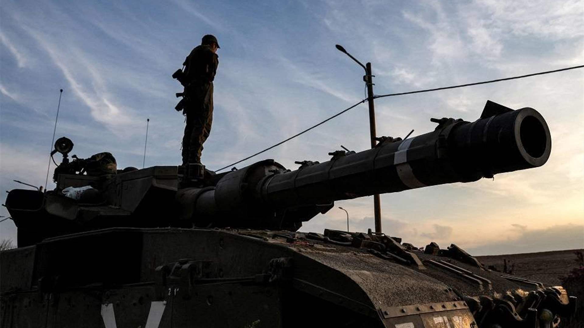 Hezbollah&#39;s guided missile hits Merkava tank: Crew suffers losses