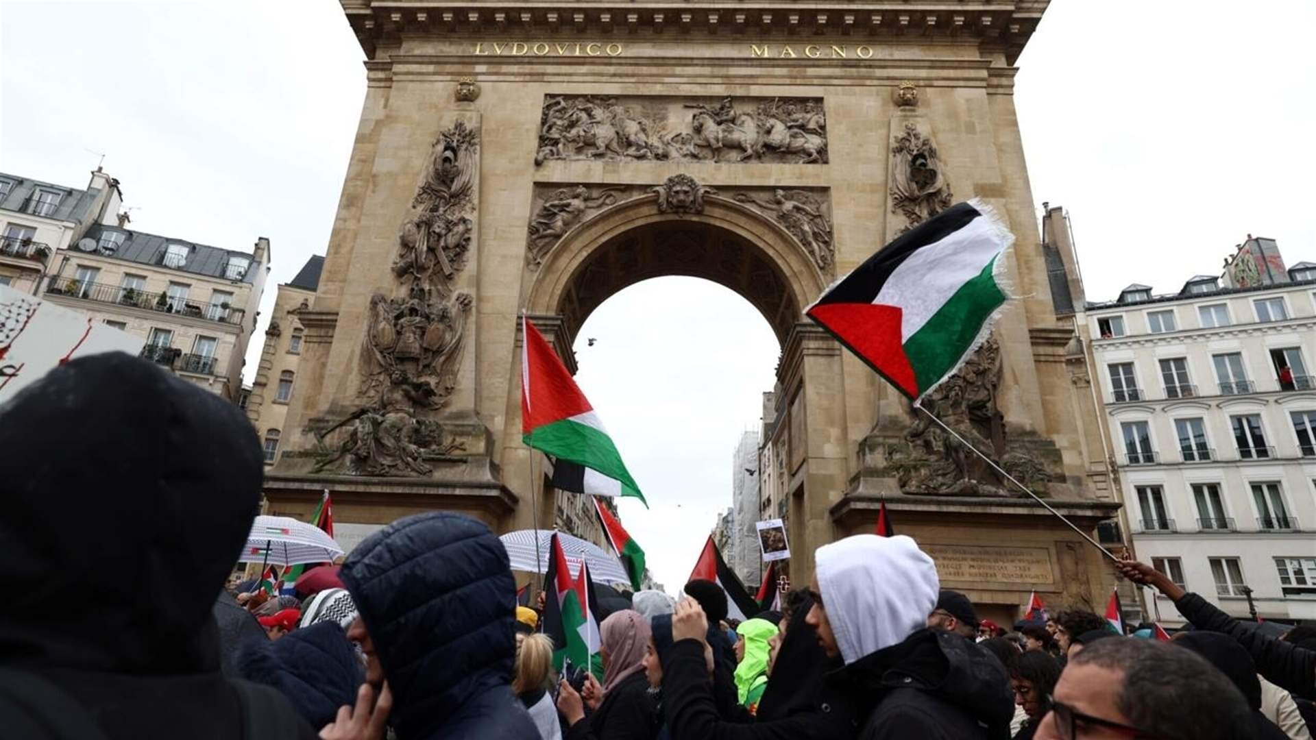 الآلاف يتظاهرون في باريس مطالبين بوقف فوري للنار في غزة