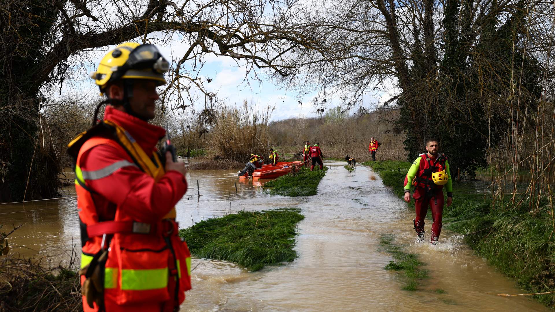 ثلاثة قتلى وأربعة مفقودين بسبب الأمطار الغزيرة في جنوب شرق فرنسا