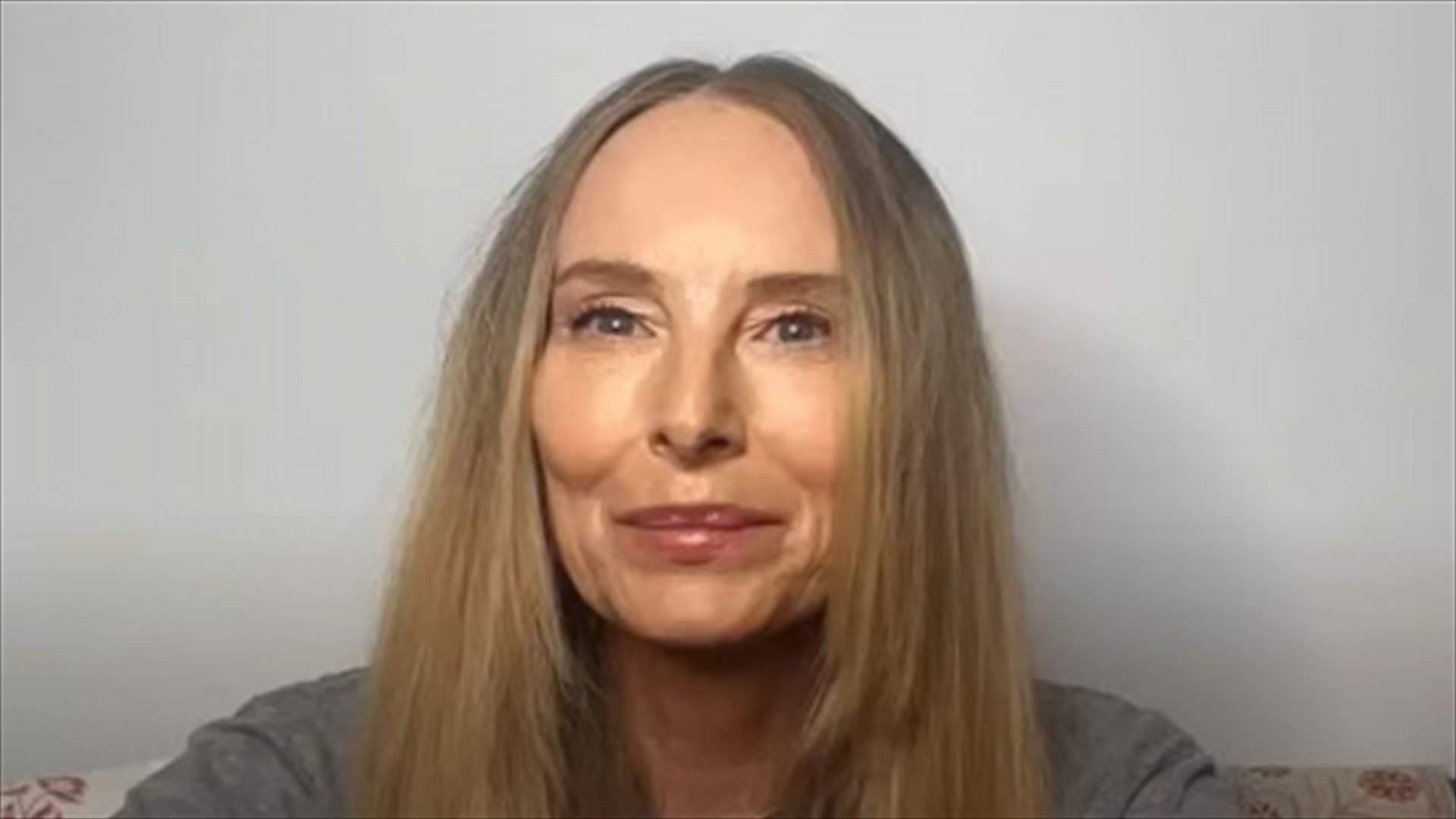 موسيقية سابقة تكشف: "تعرضت للاعتداء الجنسي ليلة عيد ميلادي... خدرني واحتجزني" وهذه التفاصيل! (فيديو)