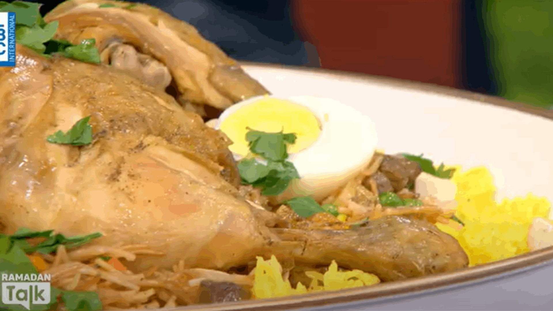 وصفات عراقية مميزة ولذيذة... تعلموا طريقة تحضير البرياني العراقي وشوربة الشعيرية وسلطة الباذنجان العراقية! (فيديو)
