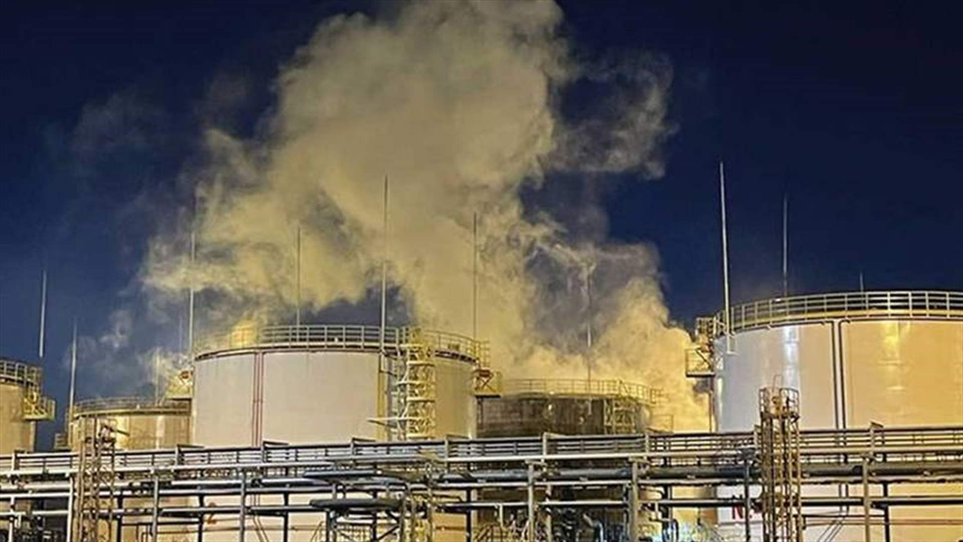جرحى في هجوم بطائرة مسيّرة على مصفاة للنفط في روسيا 