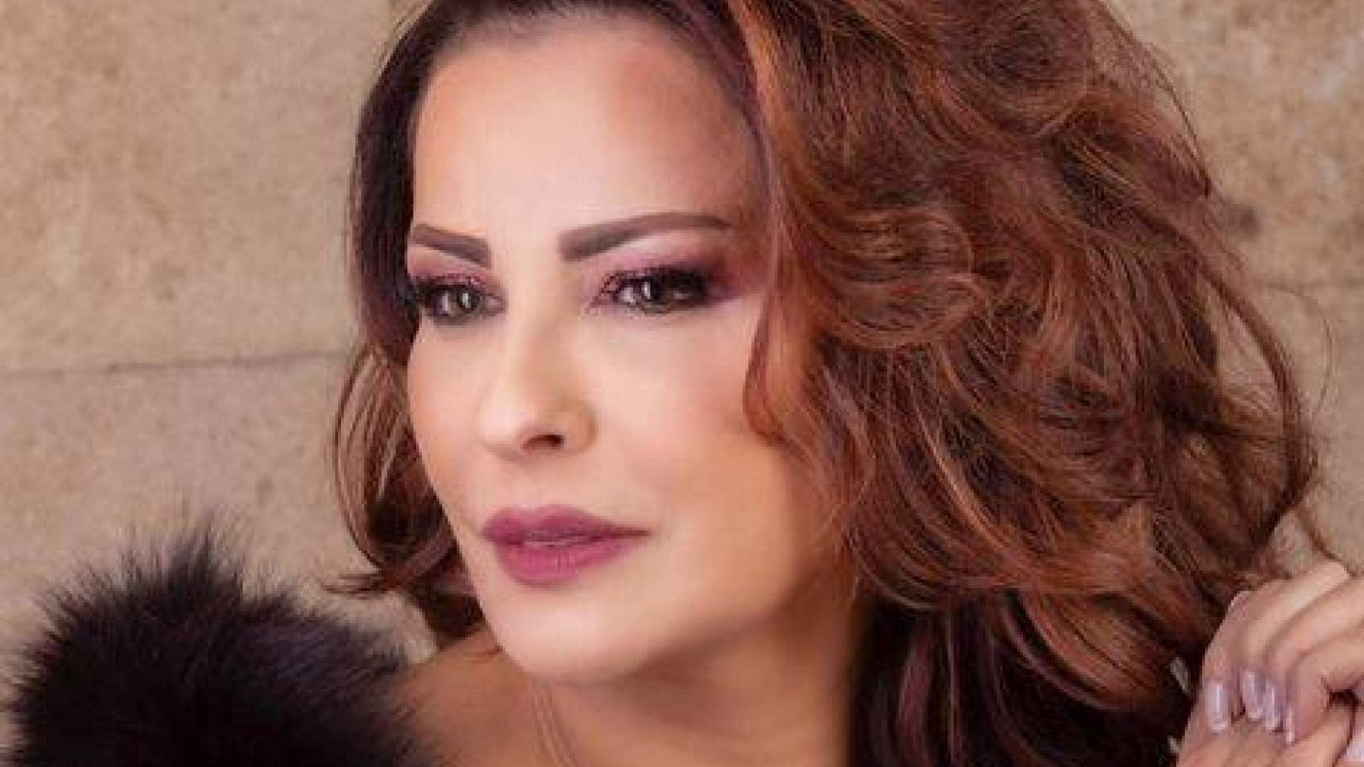 "دود الصندل وصل إلى بيوتنا"... كارلا بطرس تنذر بكارثة بيئية وتناشد الوزير والبلديات (فيديو)