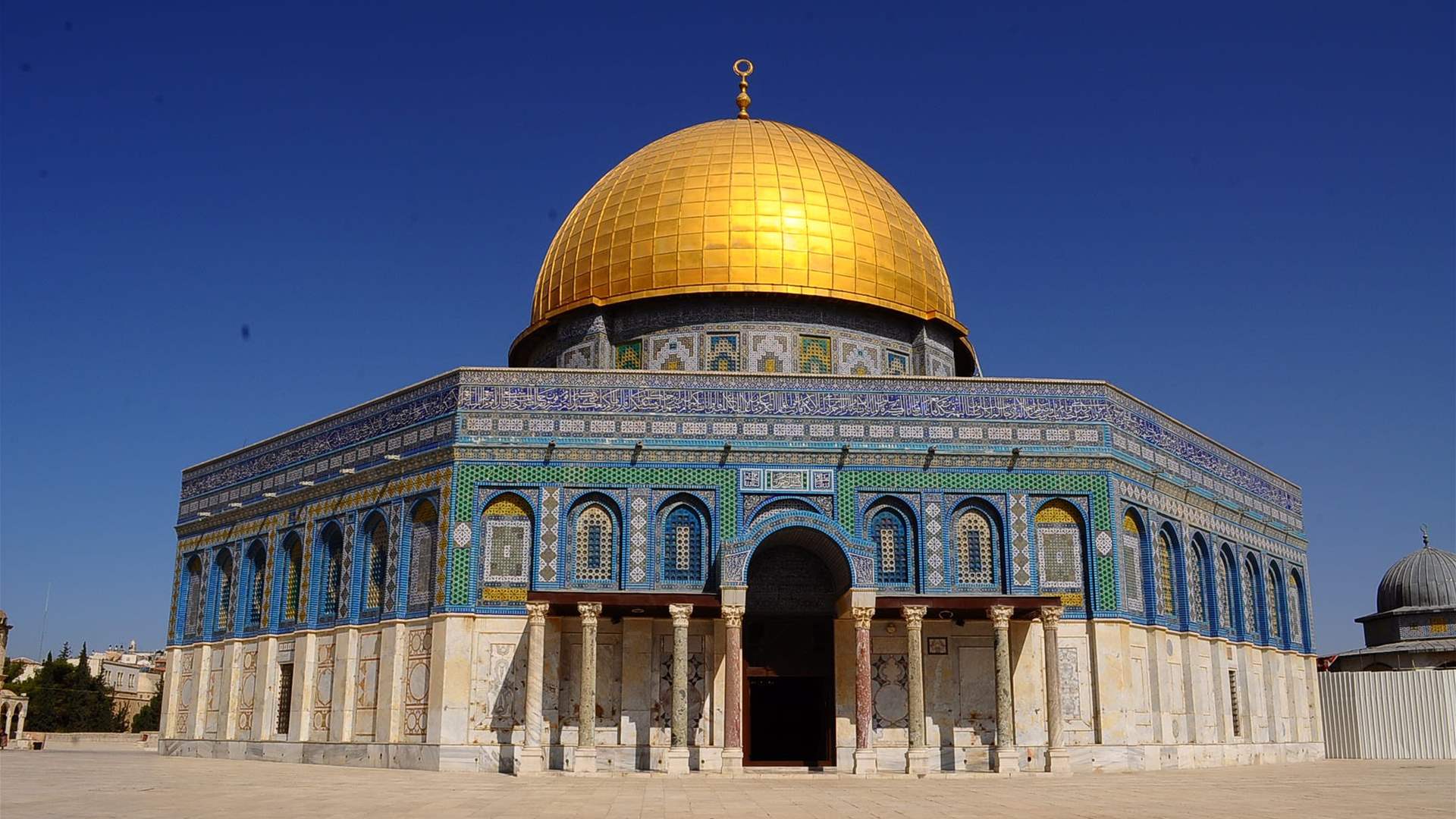 Israeli army blocks medical teams from entering Al-Aqsa Mosque on first Friday of Ramadan