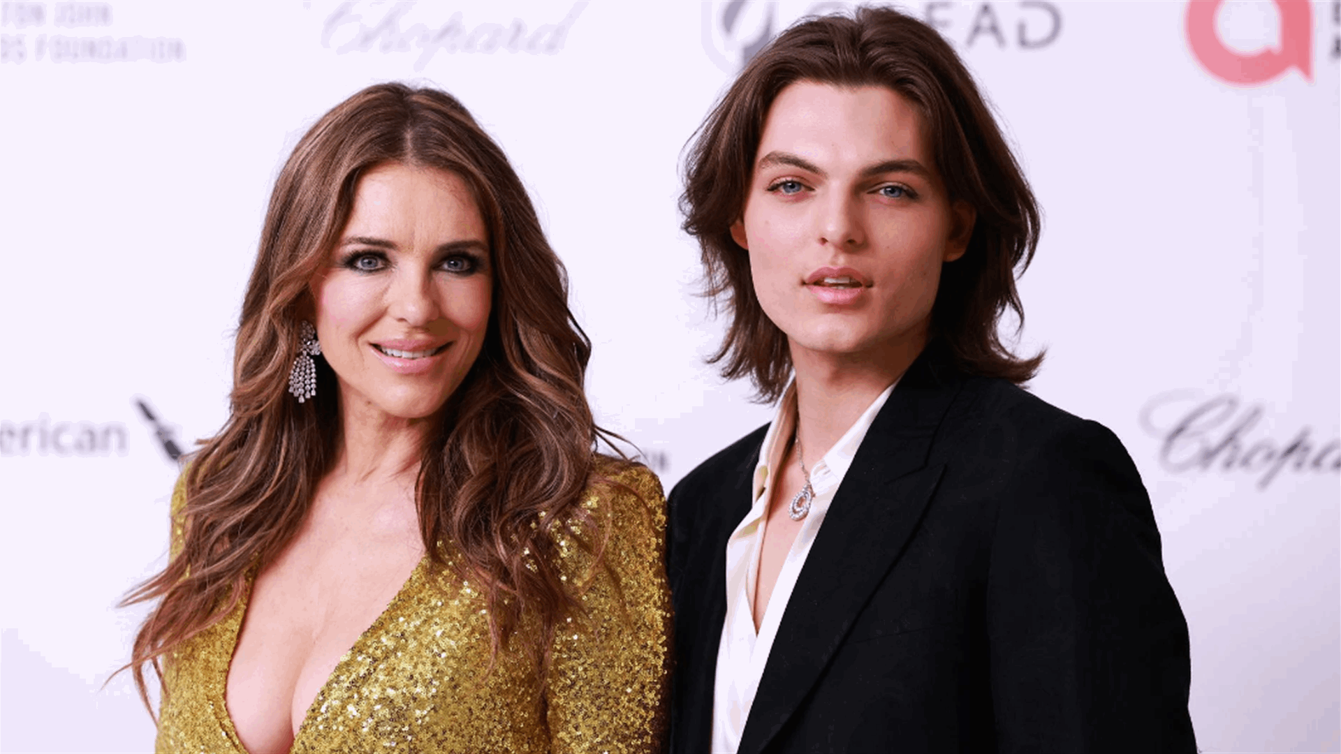 ممثلة عالمية تثير الجدل: "لا أمانع تصوير مشاهد جنسية في أفلام من إخراج ابني" (فيديو)