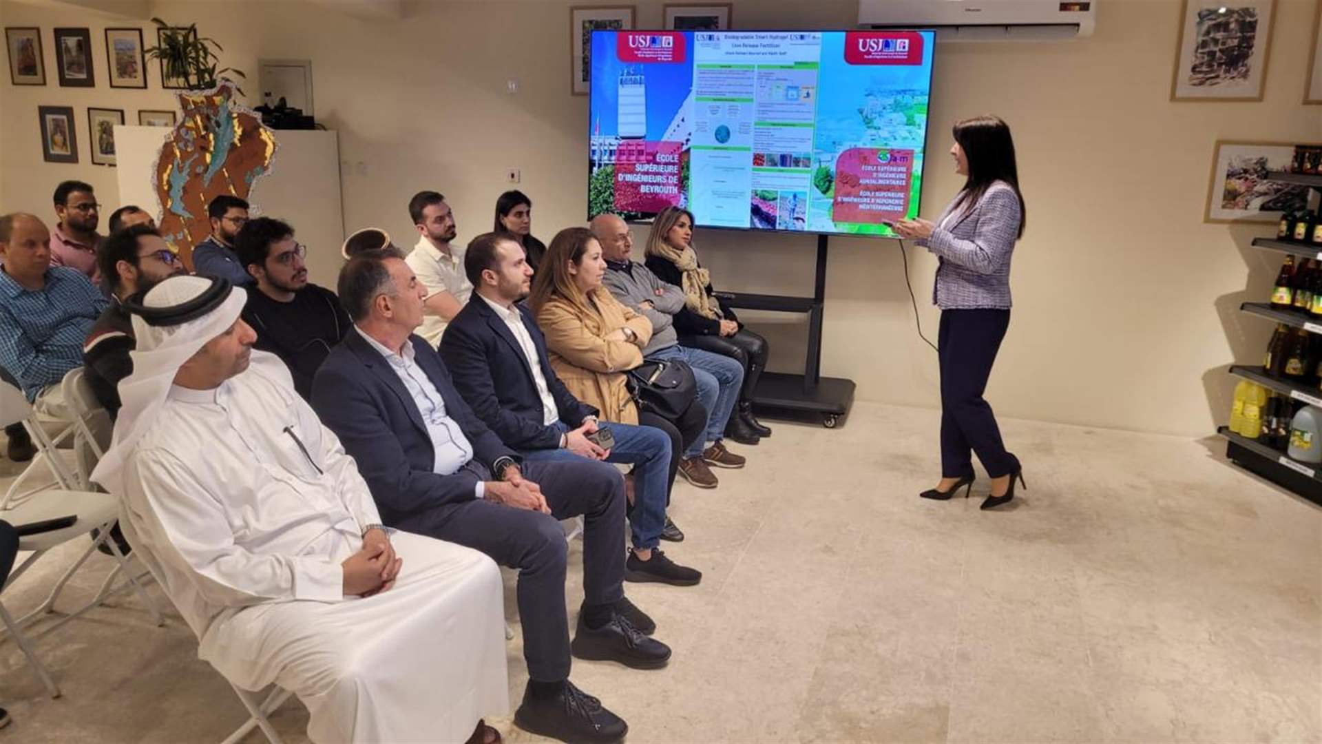 وفد من كلية الهندسة والعمارة في جامعة القديس يوسف شارك في فعاليات "Expo Qatar 2023"