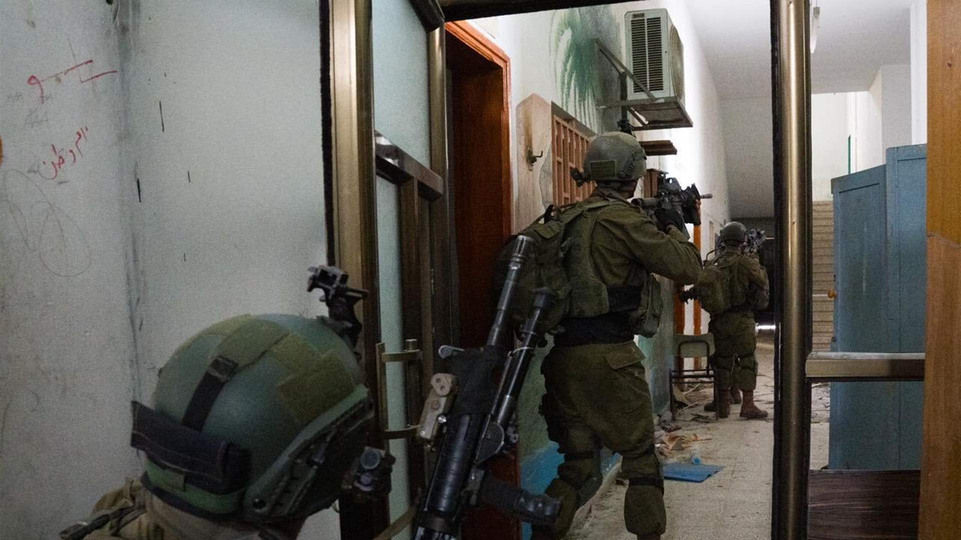 الجيش الإسرائيلي يعلن قتل &quot;أكثر من 140&quot; مقاتلا فلسطينيا في مجمع الشفاء ومحيطه في غزة