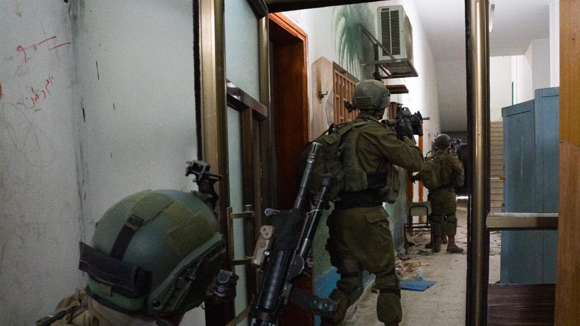 الجيش الإسرائيلي يعلن قتل "أكثر من 140" مقاتلا فلسطينيا في مجمع الشفاء ومحيطه في غزة