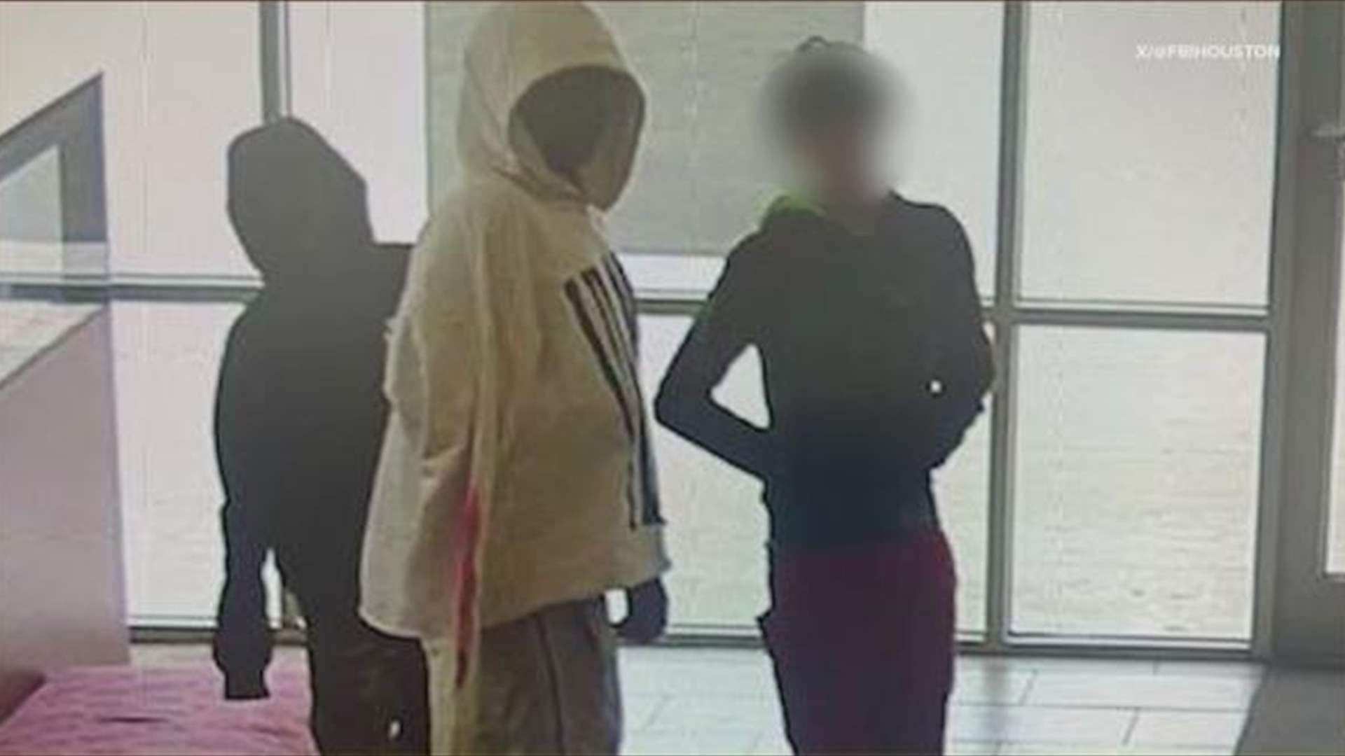 توقيف ثلاثة "مشاغبين صغار" في تكساس... وهذه تفاصيل ما حصل!