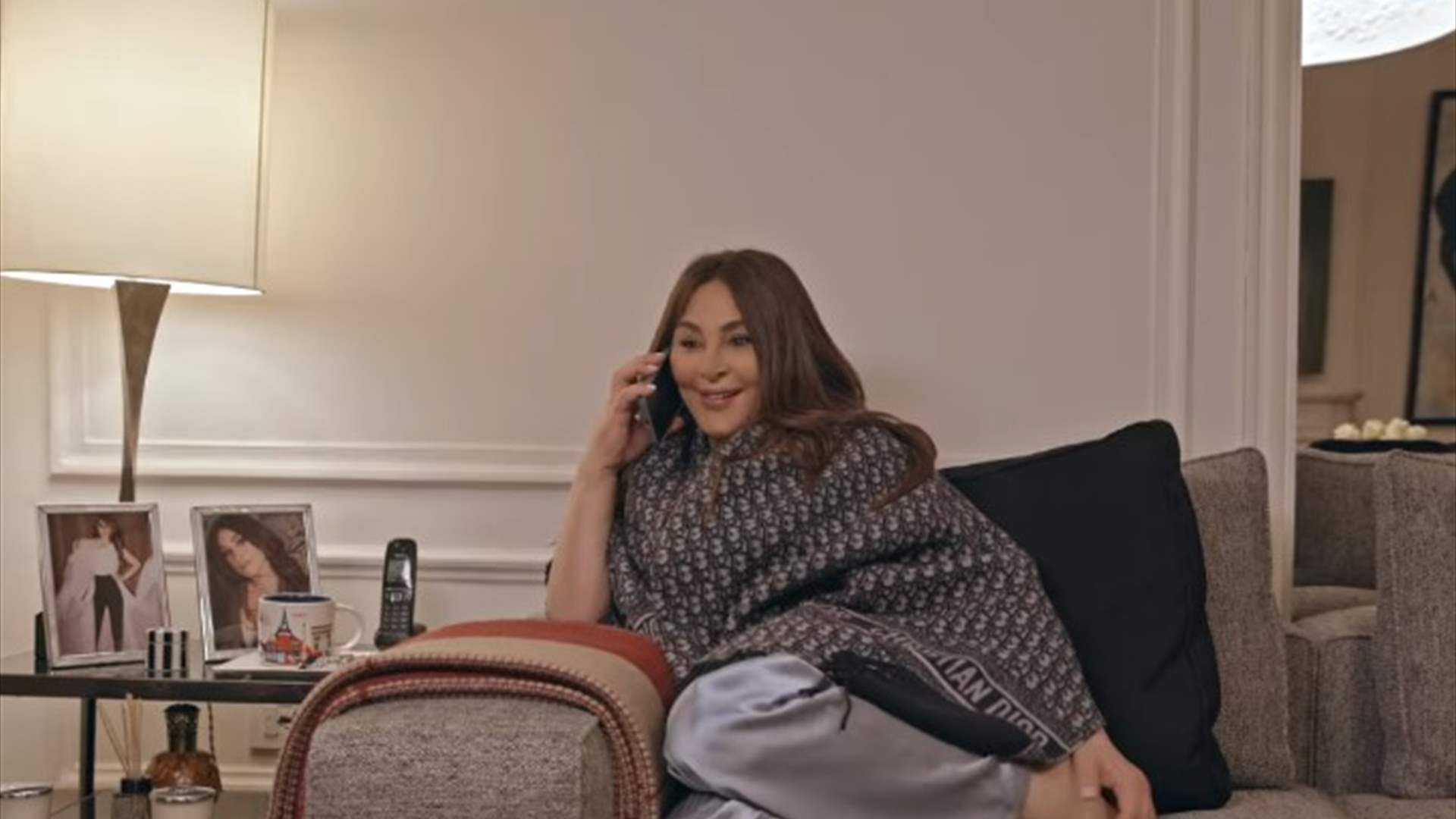 رسالة من إليسا: لكل حدا عم بيعيّد بلا امّو...