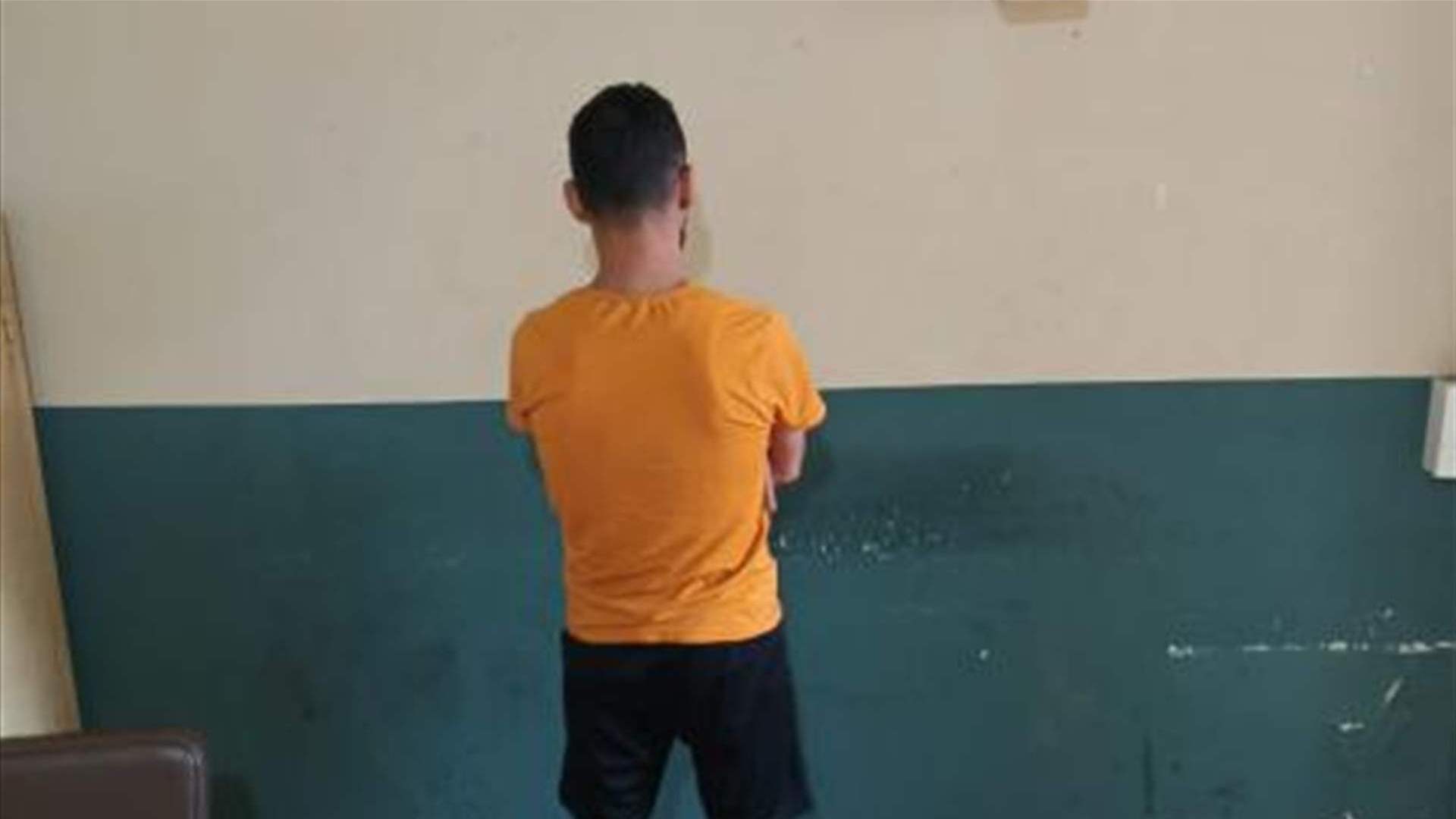 يروج المخدرات في صحراء الشويفات... والمجموعة الخاصة في وحدة الشرطة القضائية تُوقفه بالجرم المشهود!