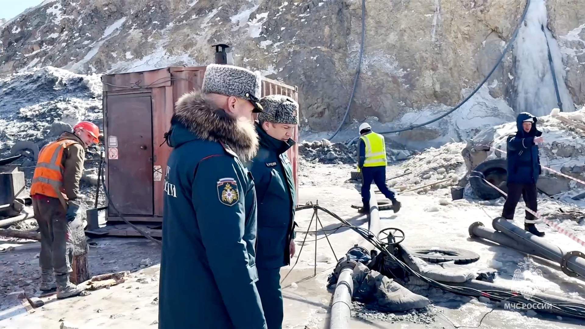 Rescue efforts suspended at Russian gold mine due to collapse risk