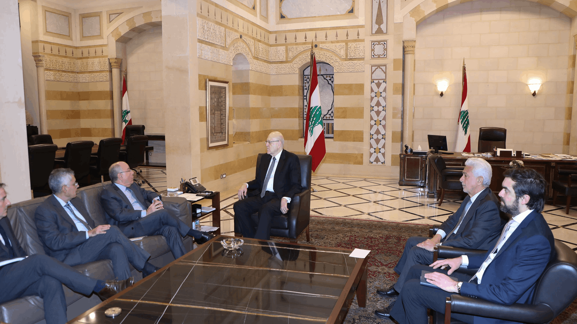 المدير التنفيذي لصندوق النقد الدولي من السراي: لا اتجاه لالغاء الاتفاق الموقع مع لبنان