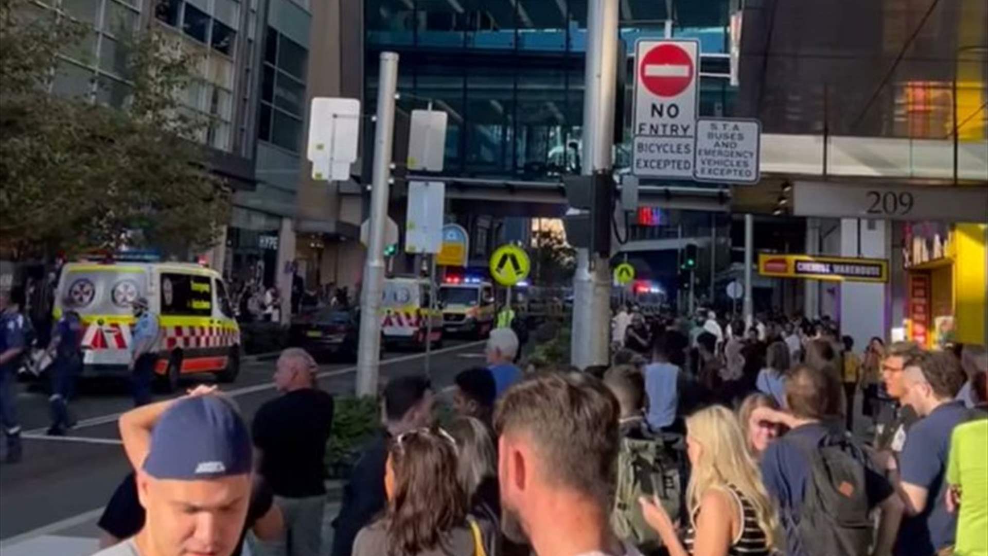 Man shot in Sydney after reports of stabbings