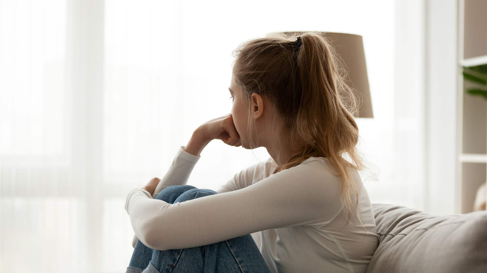 هل تعانون من الاكتئاب مؤخرًا؟... قد يكون ذلك بسبب الاضطراب العاطفي الموسمي وهذه التفاصيل