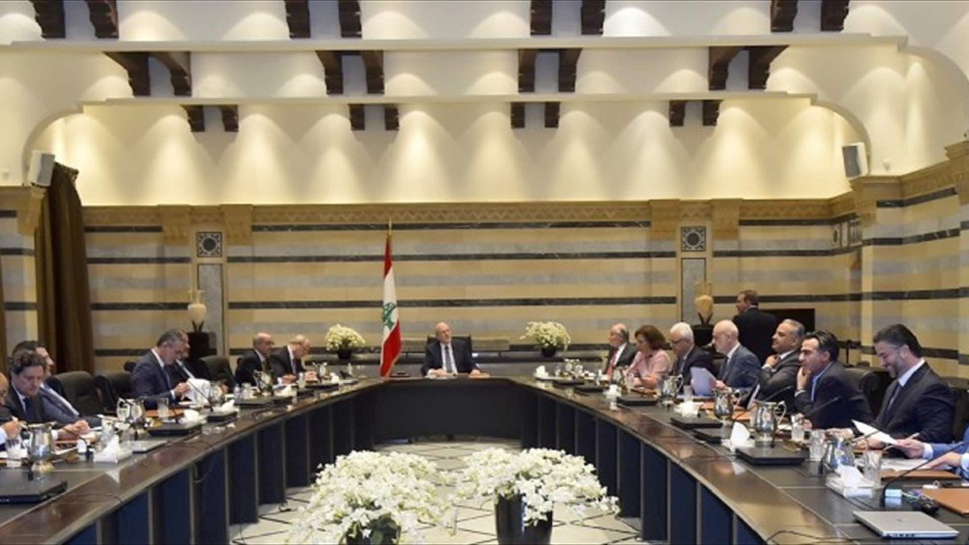 جلسة طارئة لمجلس الوزراء صباح الاثنين 