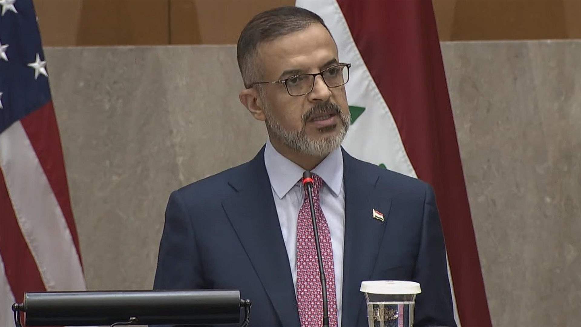 نائب رئيس وزراء العراق يدعو في واشنطن لضبط النفس في المنطقة
