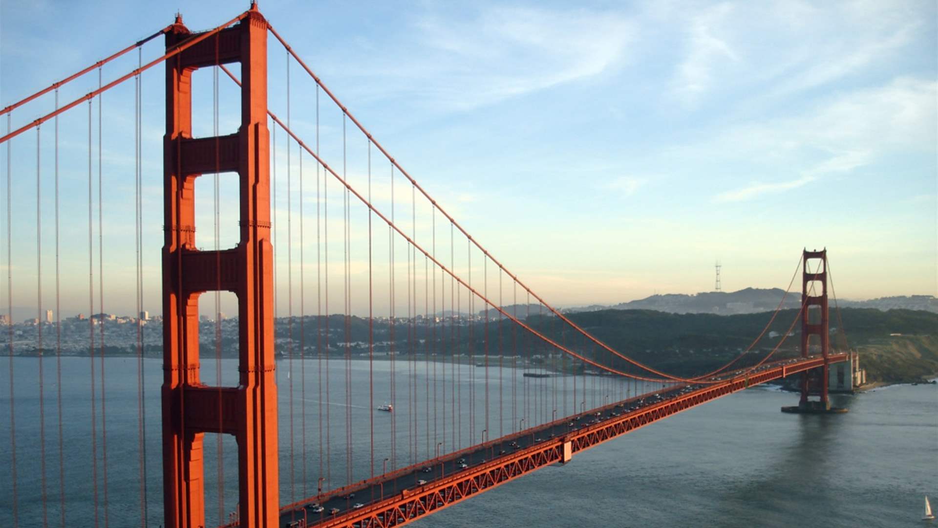 متظاهرون مؤيدون للفلسطينيين يغلقون جسر &quot;غولدن غايت&quot; في سان فرانسيسكو      