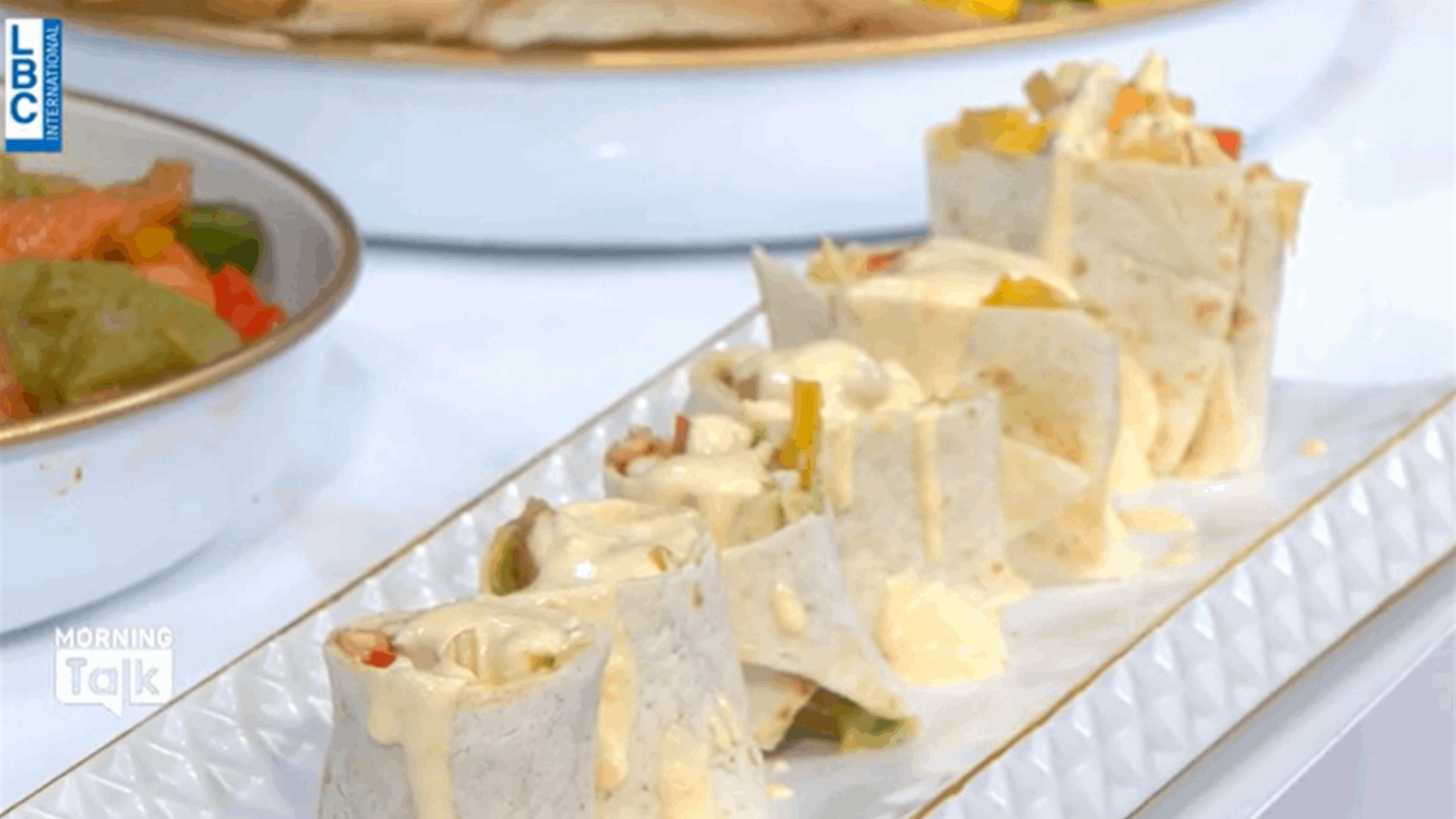 فاهيتا الدجاج على الطريقة المكسيكية... طبق مميز مع الشيف فادي زغيب (فيديو)
