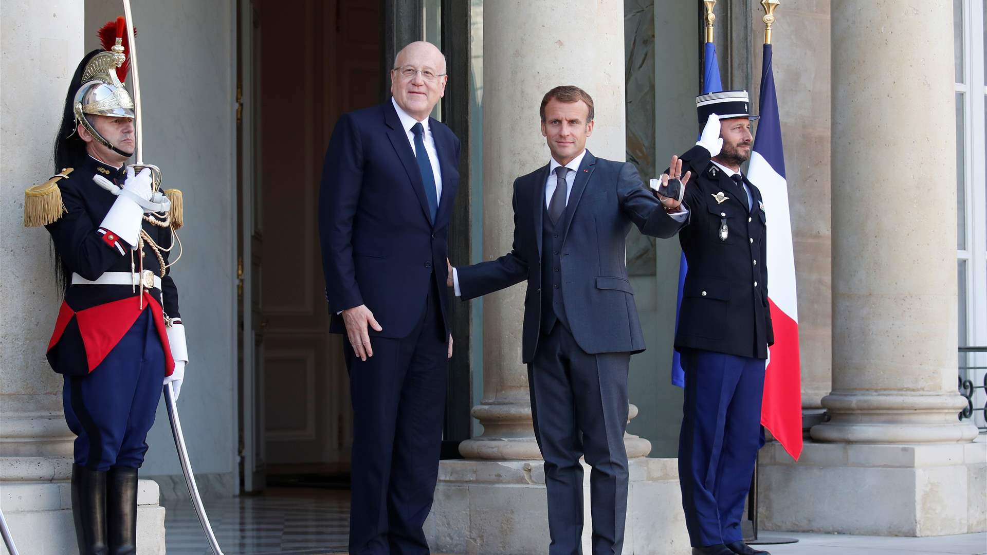 Élys&eacute;e Palace: Macron to receive Lebanese Prime Minister and Army Commander on Friday