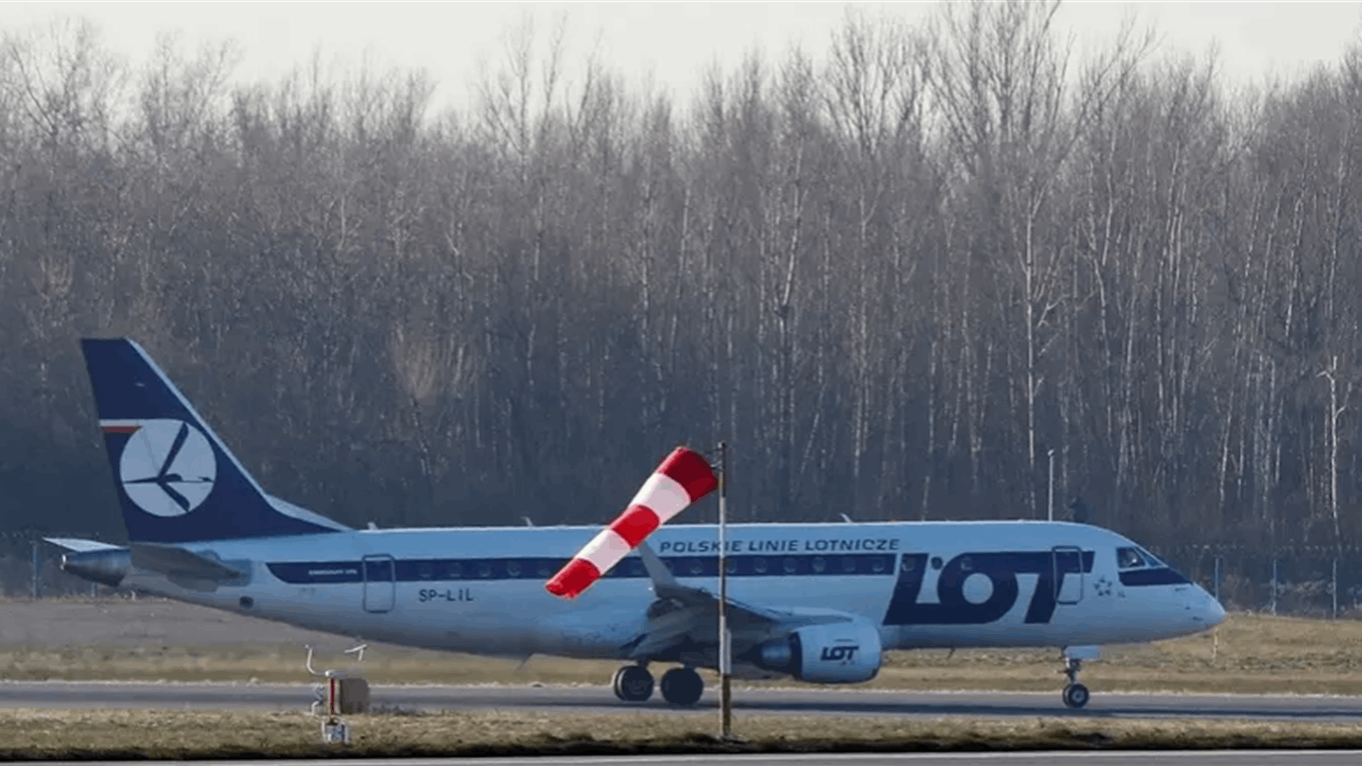 Polish Airline cancels Friday flights to Tel Aviv and Beirut