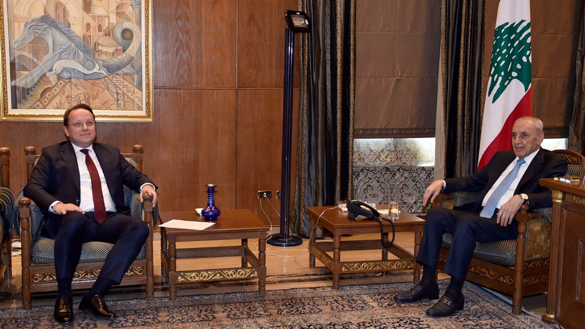 بري يلتقي مع المفوض الأوروبي لشؤون الجوار والتوسع وقائد الجيش ورئيس هيئة أركان الدفاع البريطاني 
