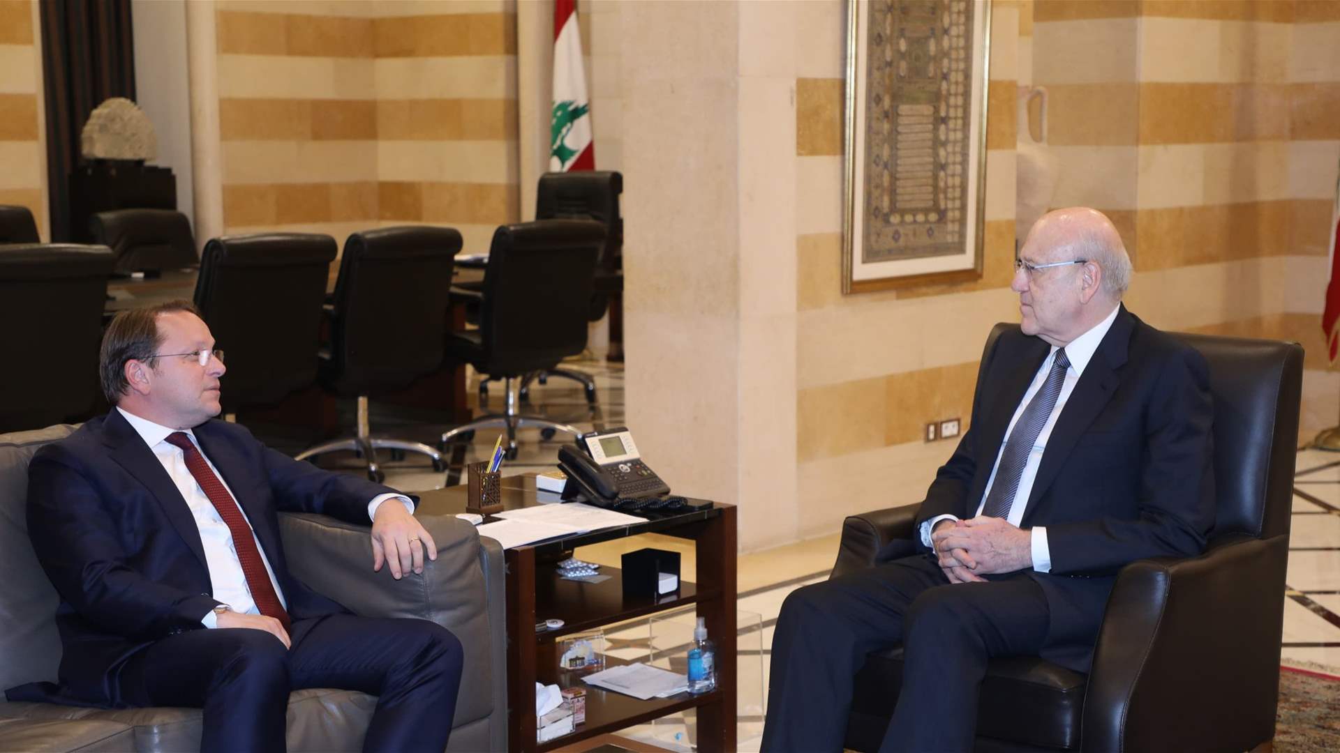 Lebanon&#39;s Mikati meets EU Commissioner Várhelyi: Calls for policy shift on Syrian refugees