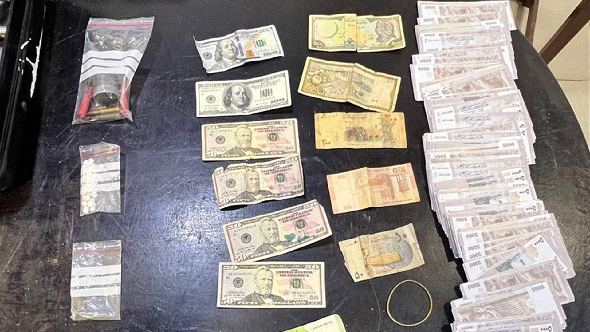 توقيف مواطنَين في بلدة القاسمية لإطلاقهما النار ودهم منازل مطلوبين في بلدة حور تعلا