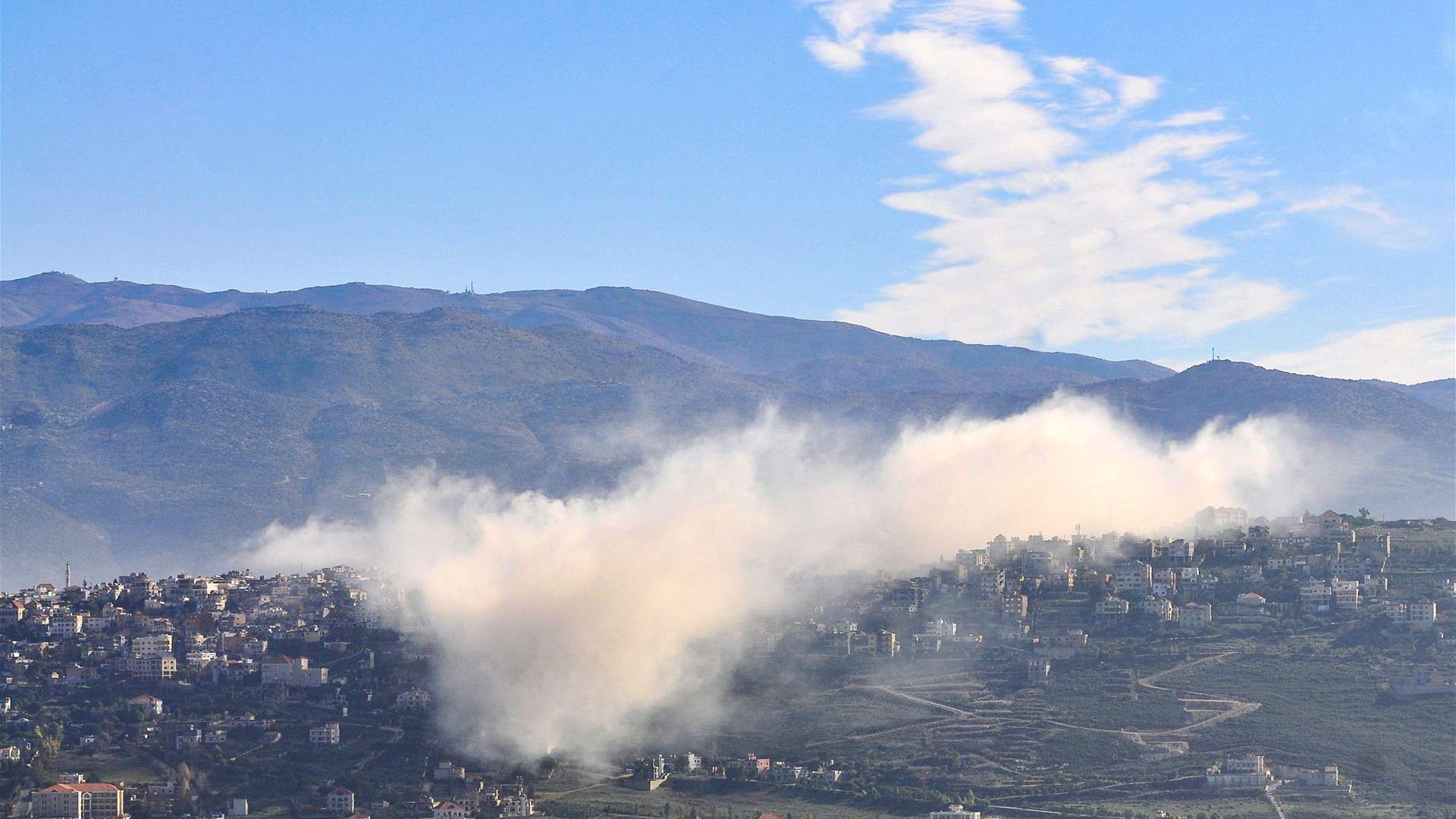 Israeli army targets potential &#39;threats&#39; in southern Lebanon, strikes Hezbollah&#39;s infrastructure