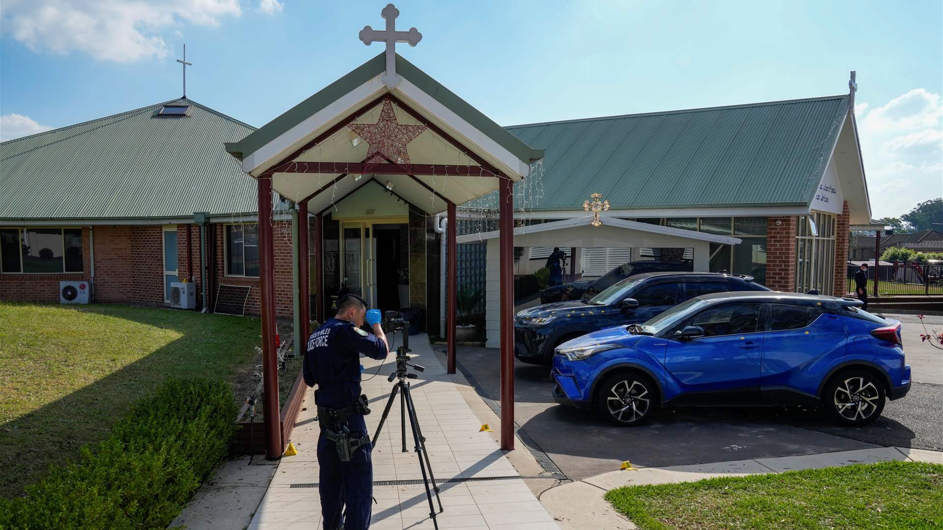 Australian police charge five teenagers in Sydney cleric&#39;s stabbing