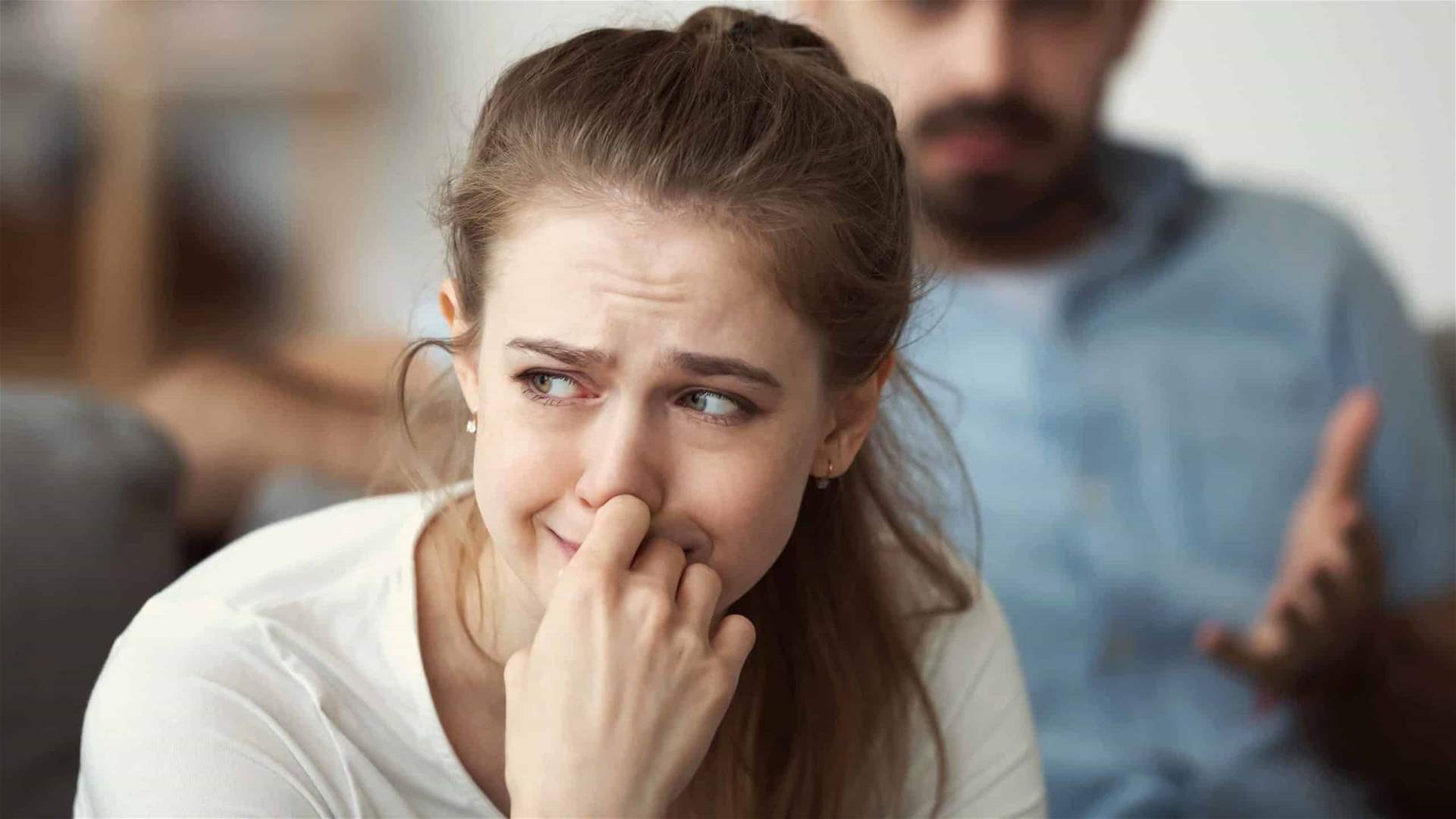 هل أنتم في علاقة سامة مع الشريك؟ إليكم العلامات التحذيرية! (فيديو)