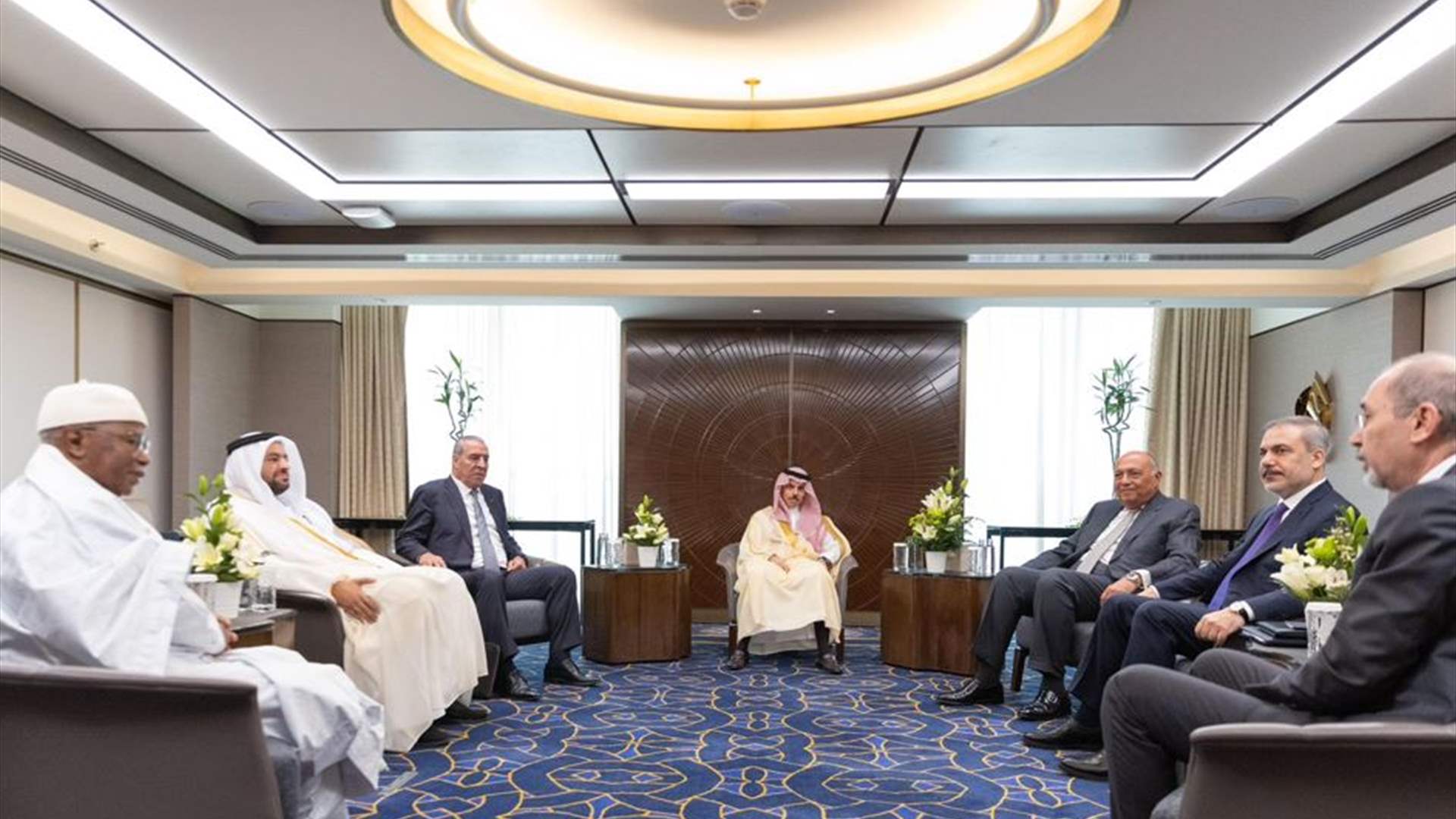 وقف فوري للحرب ومعاقبة "إسرائيل".. الصفدي يترأس اجتماع "اللجنة العربية الإسلامية" بشأن غزة