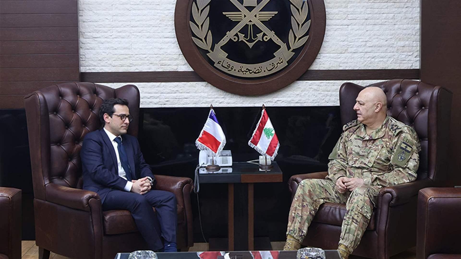 العماد عون استقبل سيجورنيه: تأكيد على أهمية دعم الجيش 