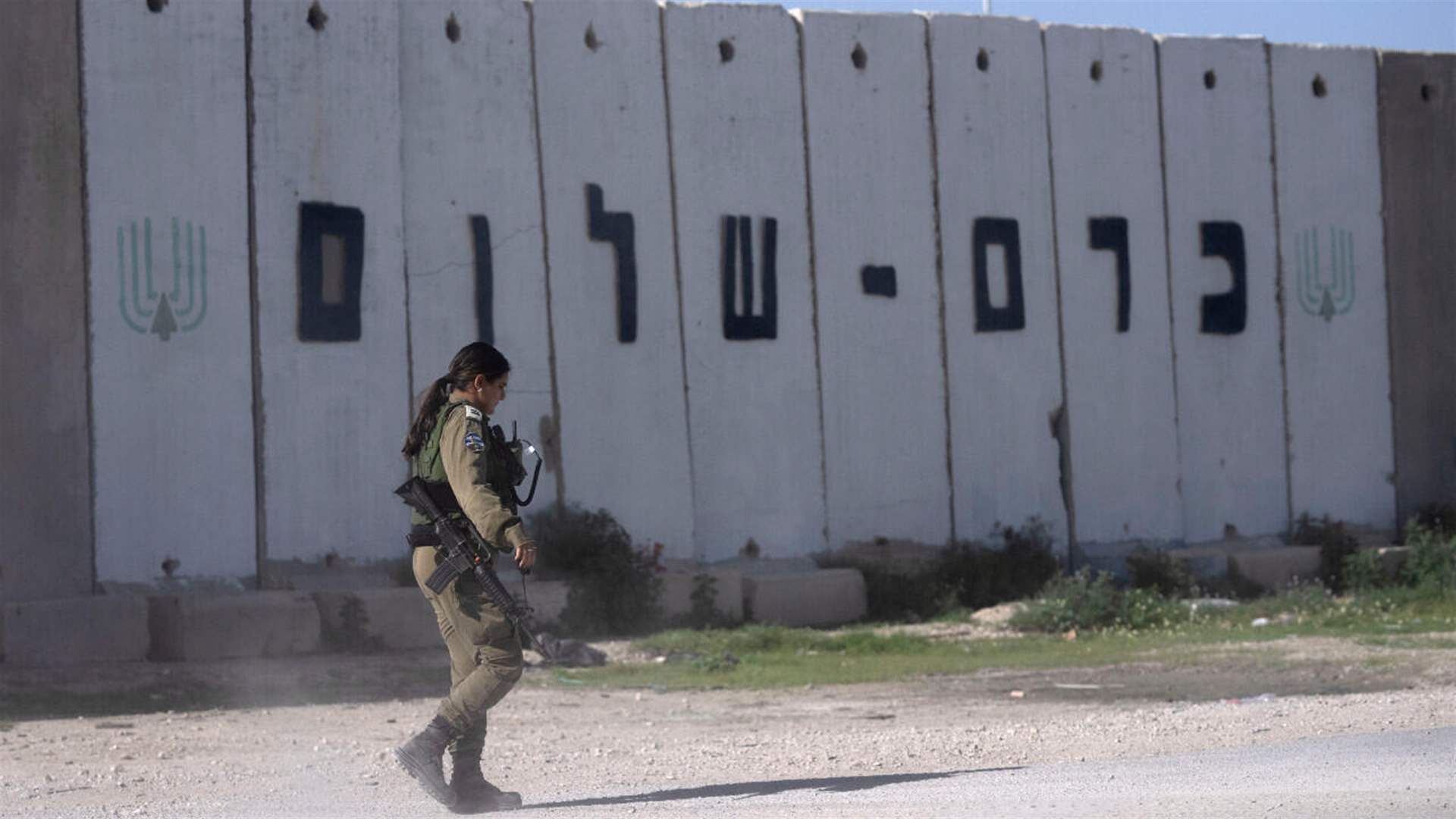 Hamas&#39; attack on Kerem Shalom causes setback in truce negotiations