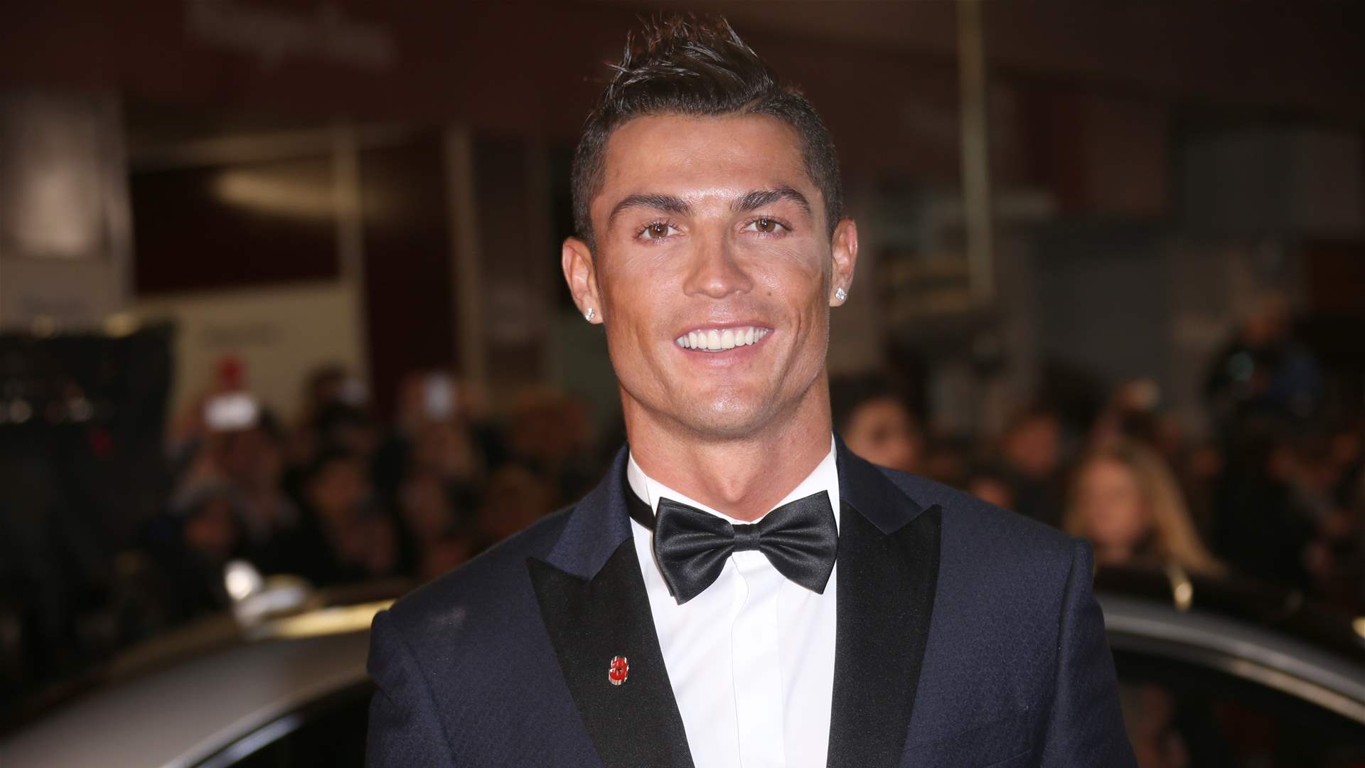 بمناسبة "عيد الأم البرتغالية"... كيف عايد كريستيانو رونالدو والدته وحبيبته؟ (صور)