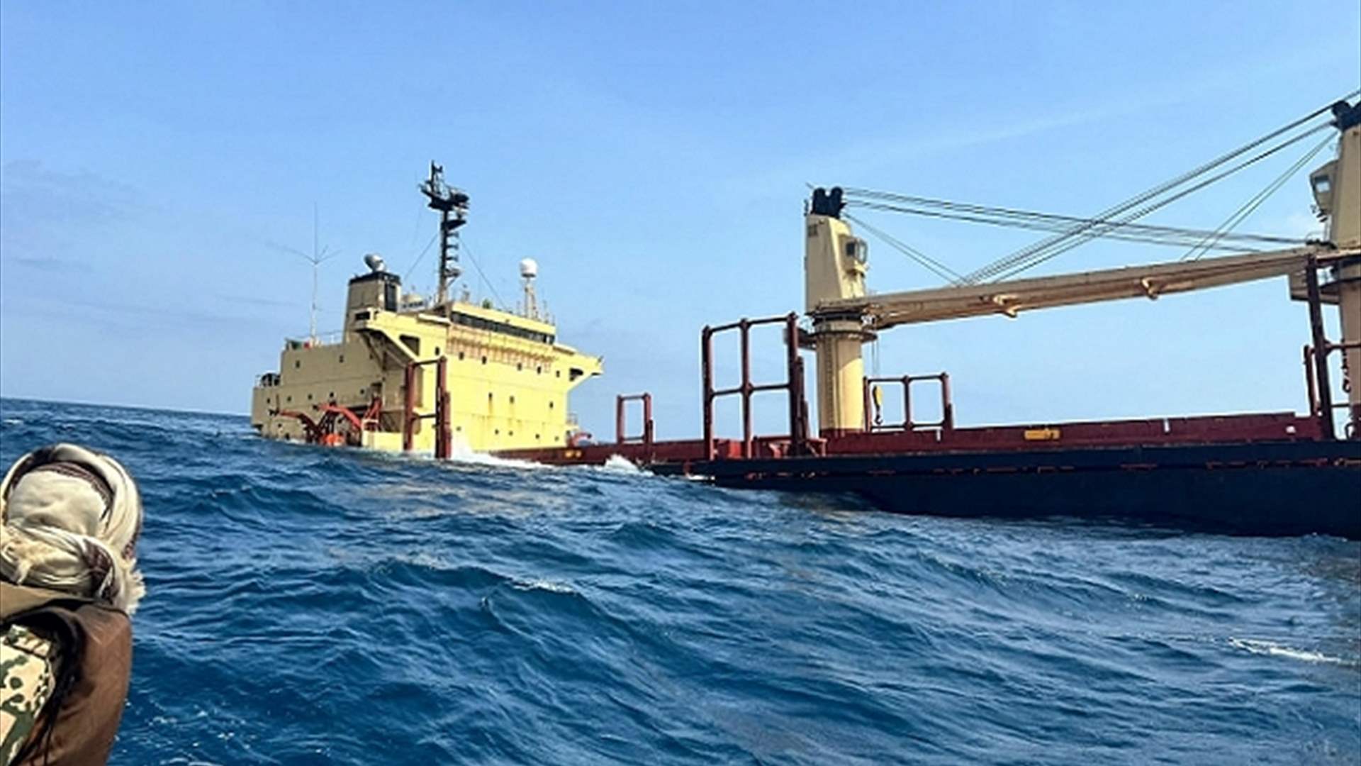 الحوثيون: استهدفنا سفينتين بصواريخ في خليج عدن