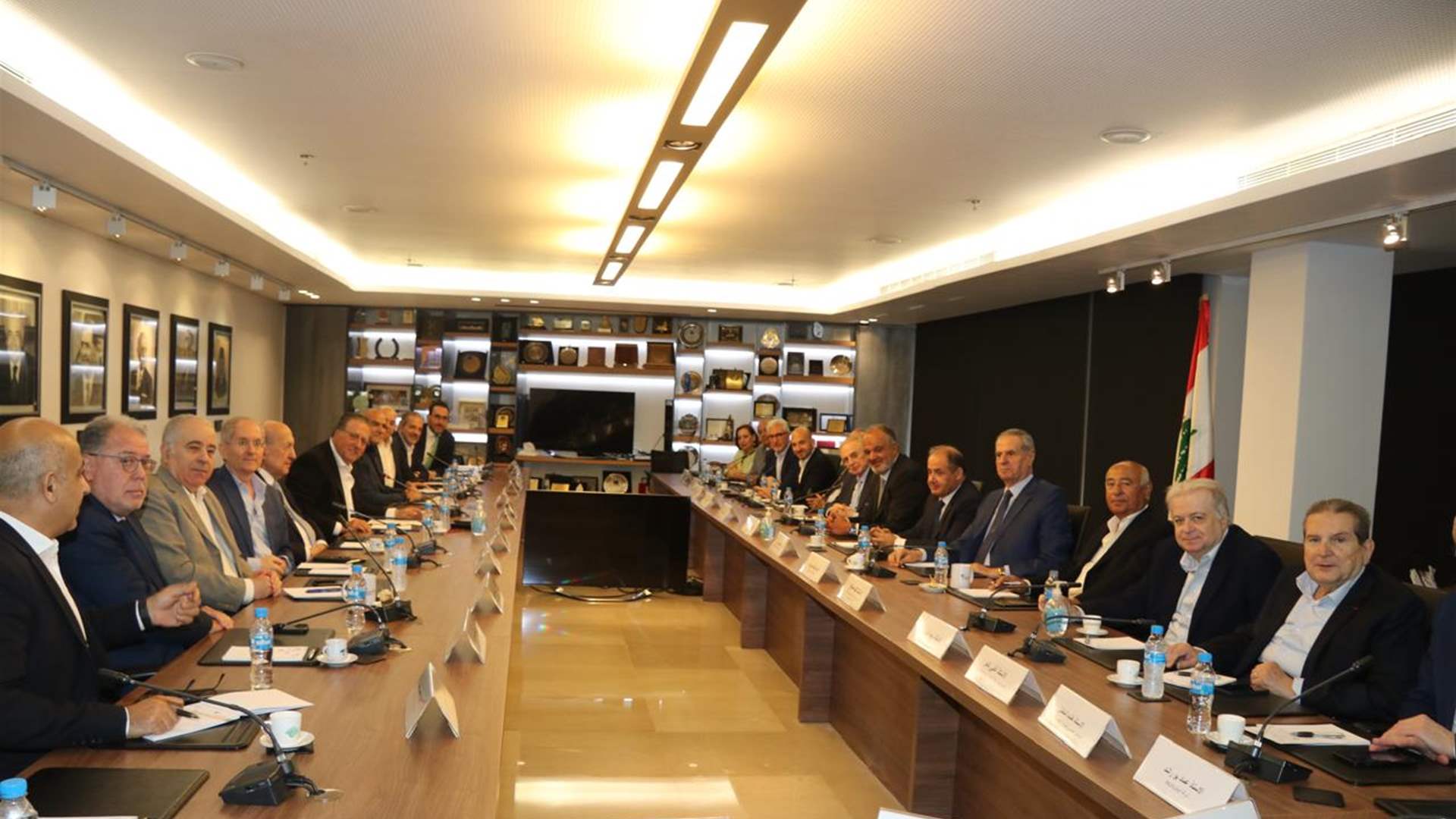 تشكيل لجنة لوضع خارطة طريق لتحفيز قطاع تكنولوجيا المعلومات وتفعيل صناعة التجهيزات الإلكترونية