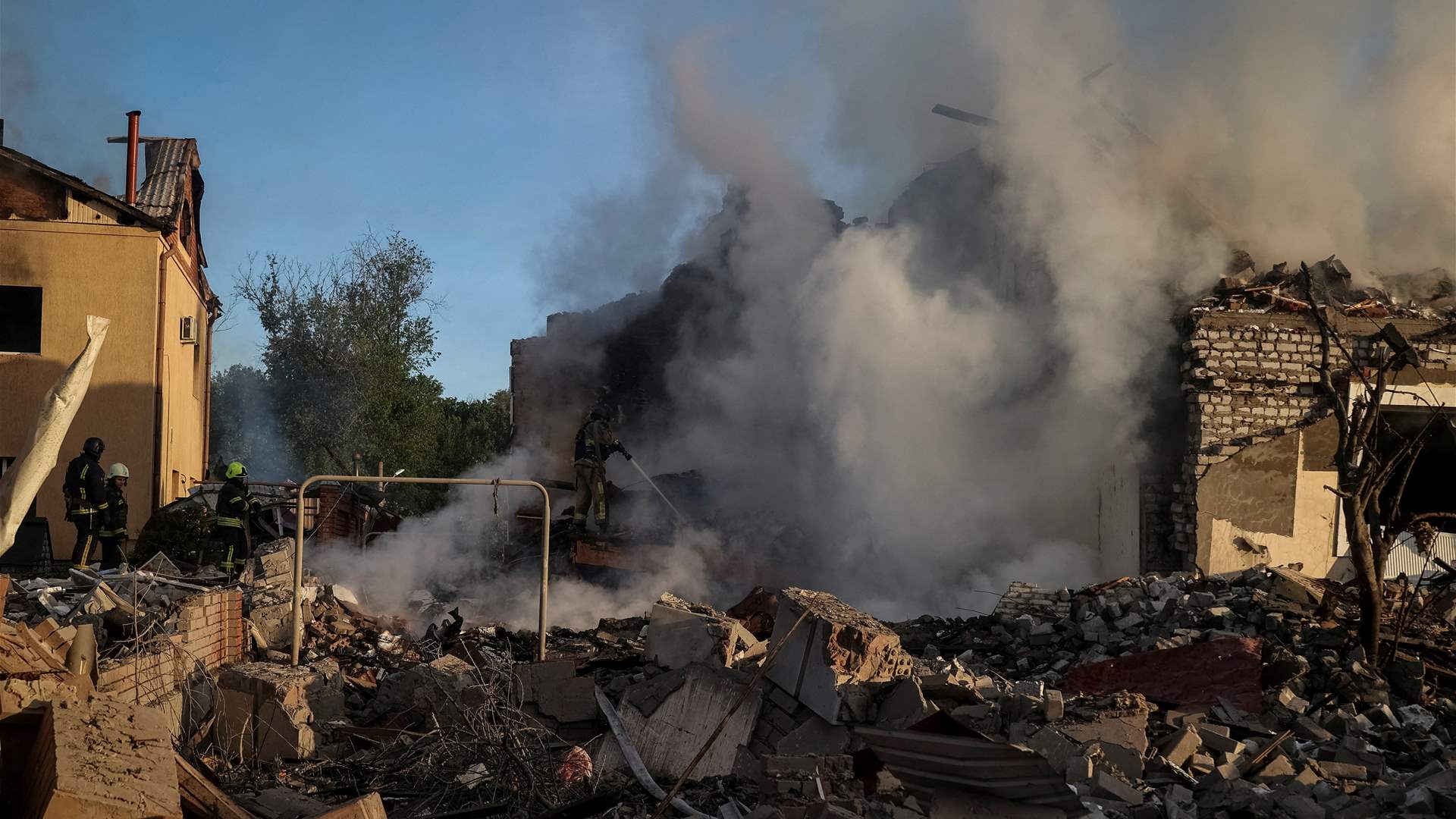 Hundreds flee fighting in Ukraine&#39;s Kharkiv region, Governor says