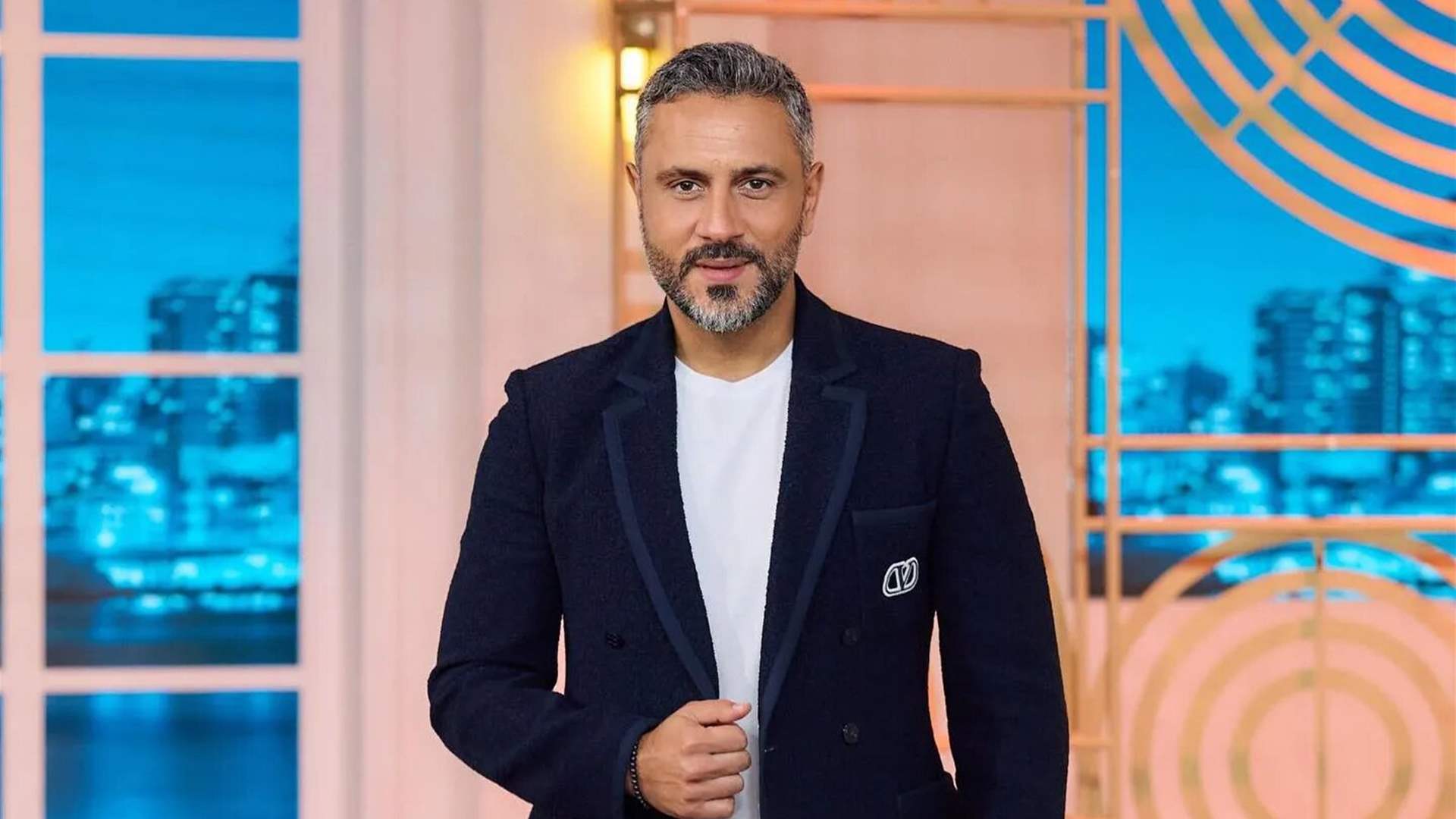 قيس الشيخ نجيب في أوّل تعليق له بعد وفاة والدته... هذا ما قاله!