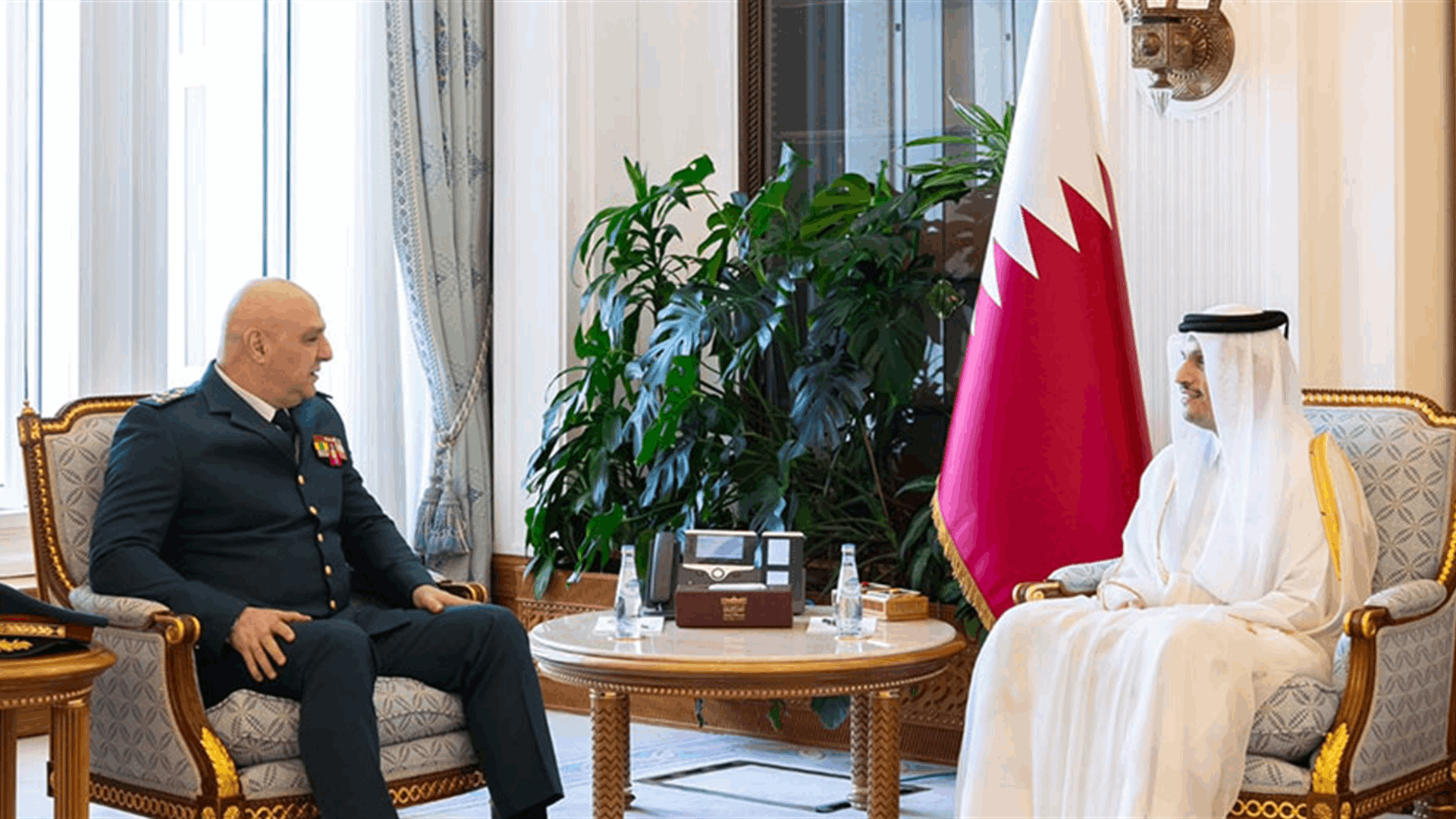قائد الجيش التقى وزير الخارجية القطري... وهذا ما تم تأكيده