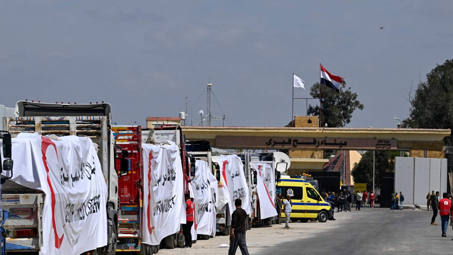 UN: Delivering aid to Gaza by land is preferable to avoid horrors of famine