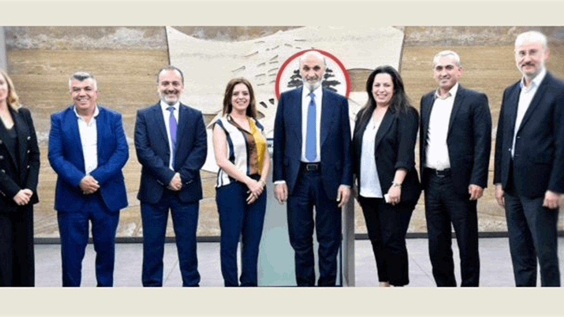 جعجع التقى ماغرو ووفدًا من نقابة الكيميائيين