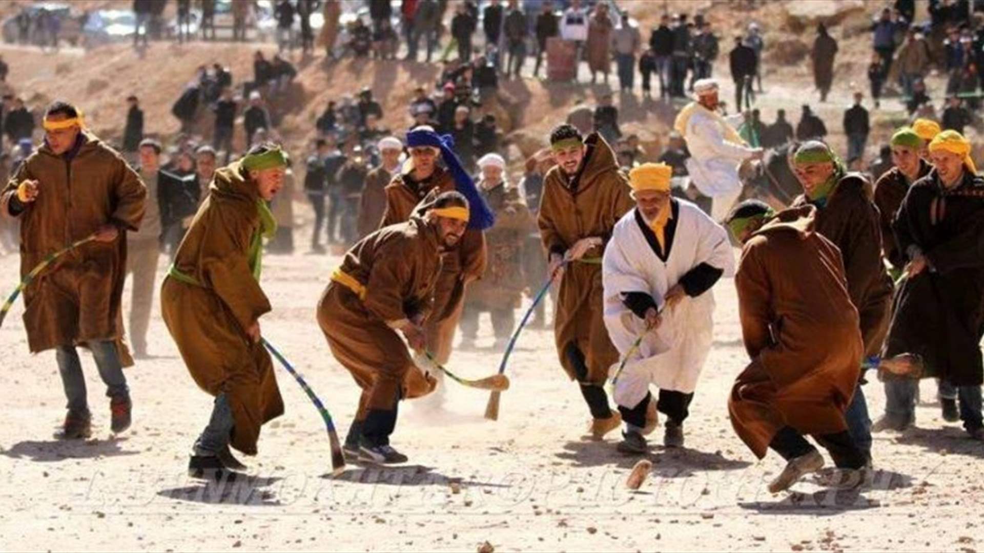 للترحيب والفرح بحلول فصل الربيع... الجزائر تحتفل من خلال لعبة تاكورث هوكي التراثية