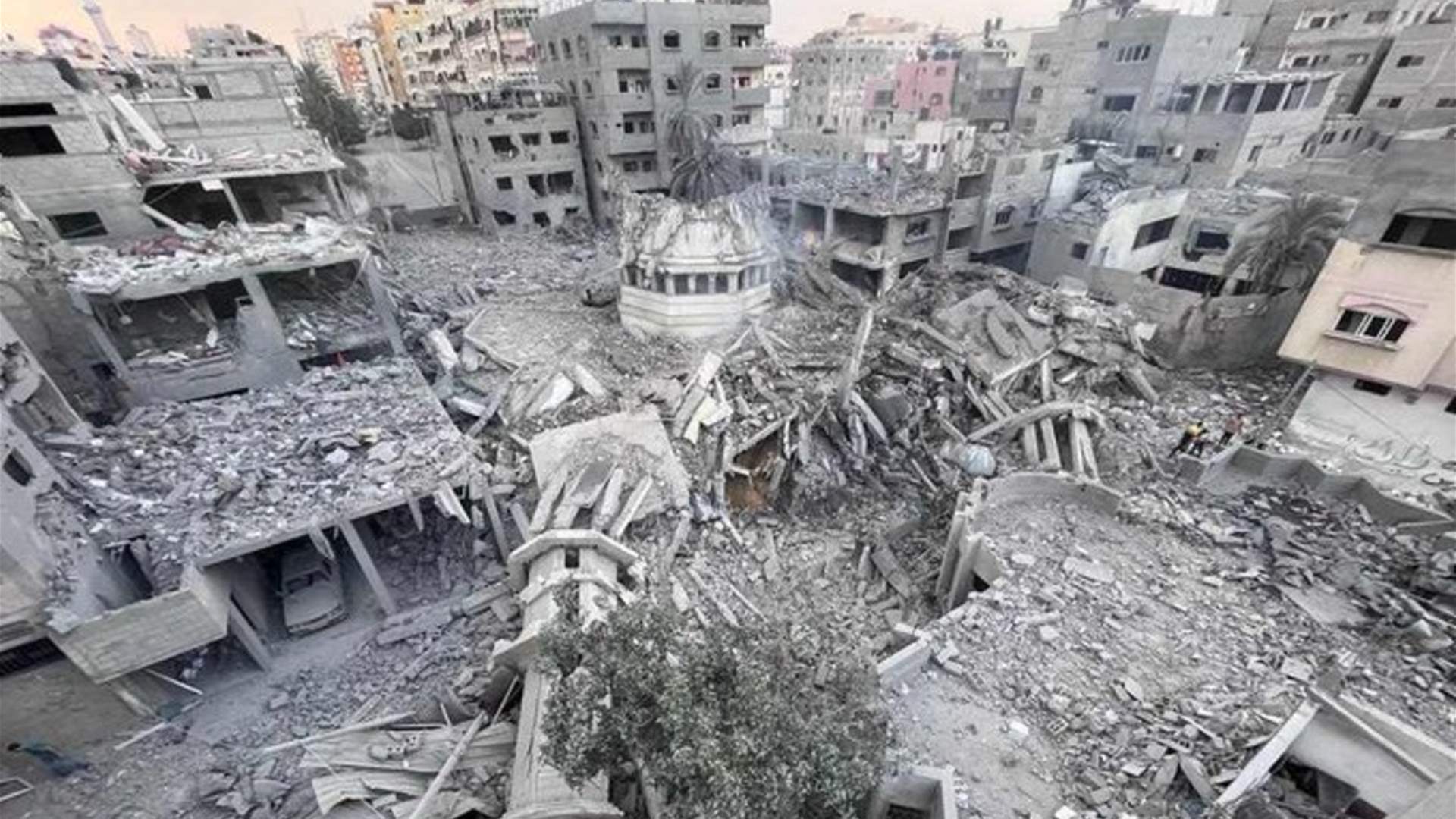 مقتل 26 فلسطينيا في ضربتين إسرائيليتين على حي الدرج في مدينة غزة وفق الدفاع المدني