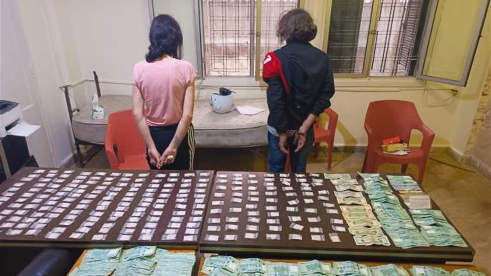 متخصّصة بتخزين الهرويين وتوزيعه على المروجين