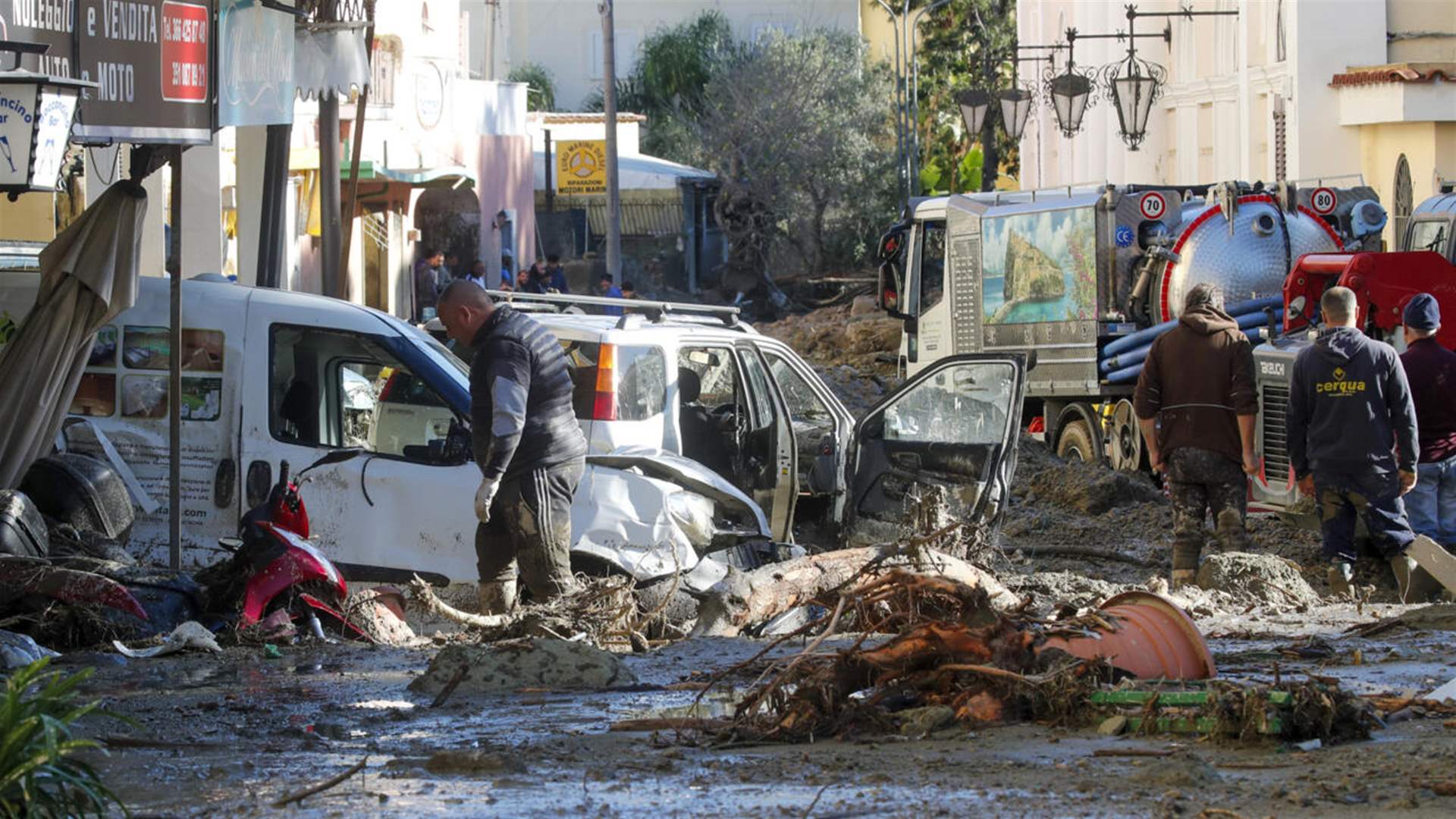 حادث انزلاق تربة واسع في بابوا غينيا الجديدة