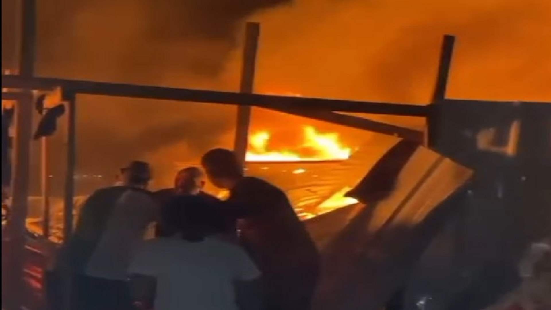 35 شهيدا على الأقل في قصف إسرائيلي قرب رفح