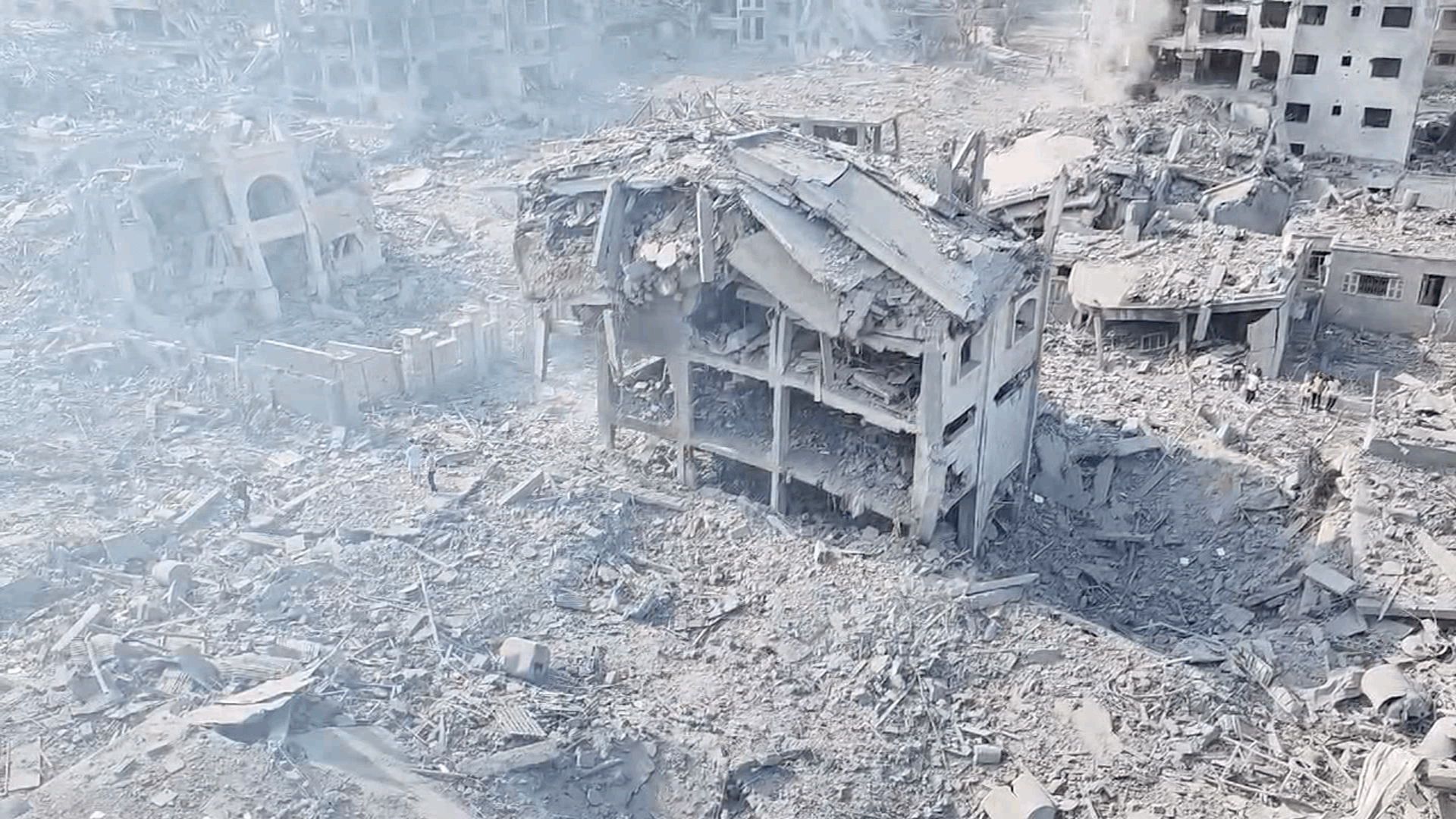 Israeli Defense Ministry reports damage in northern towns amid Hezbollah conflict