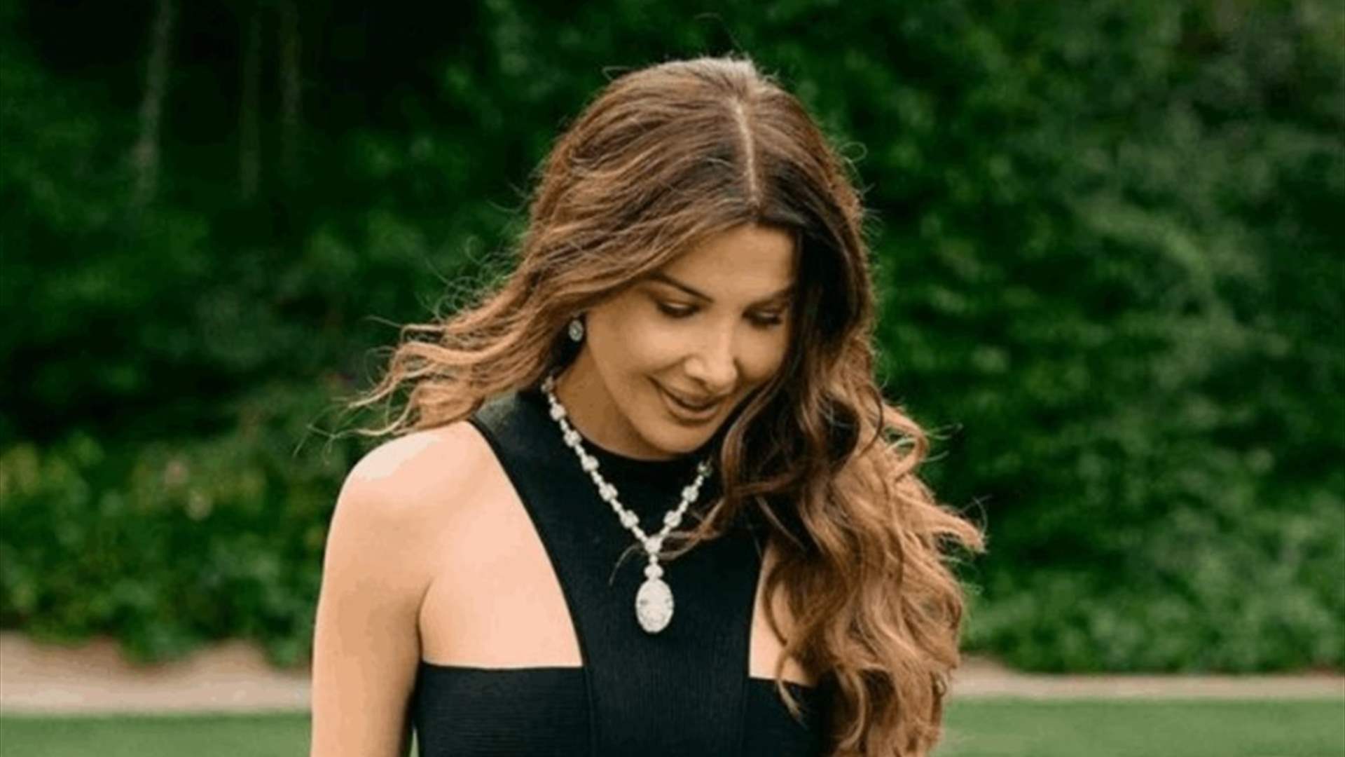نانسي عجرم أو أختها نادين؟.. الشقيقتان تجتمعان في فيديو واحد
